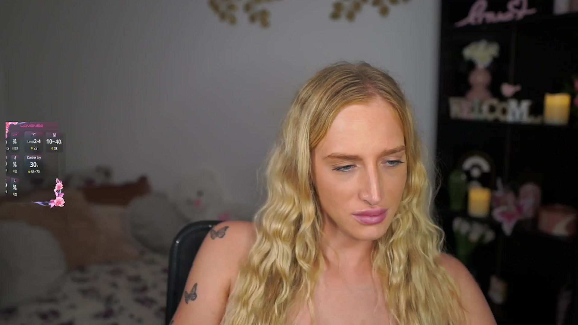 Gallery image thumbnail from NicoletteShea's myfreecams stream on, 10/29/2024, 17:26 image 7 of 20