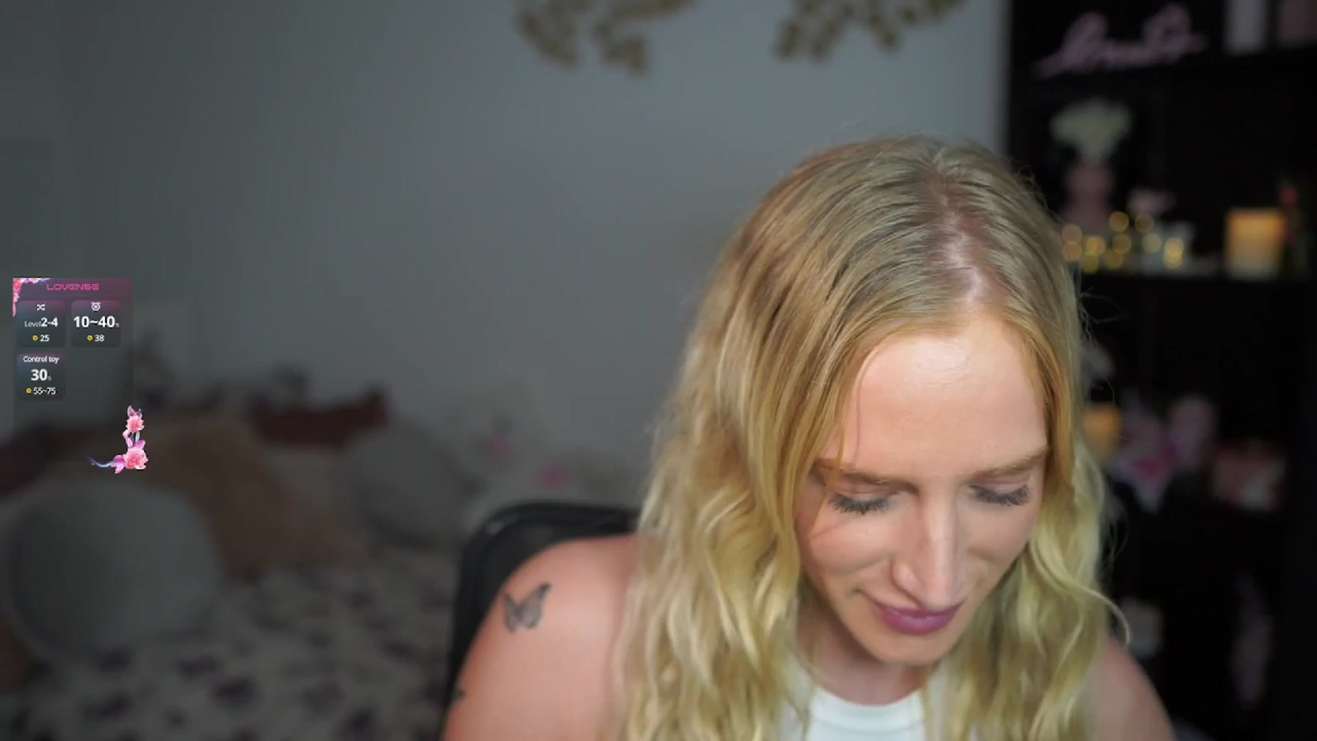 Gallery image thumbnail from NicoletteShea's myfreecams stream on, 11/03/2024, 16:29 image 16 of 20