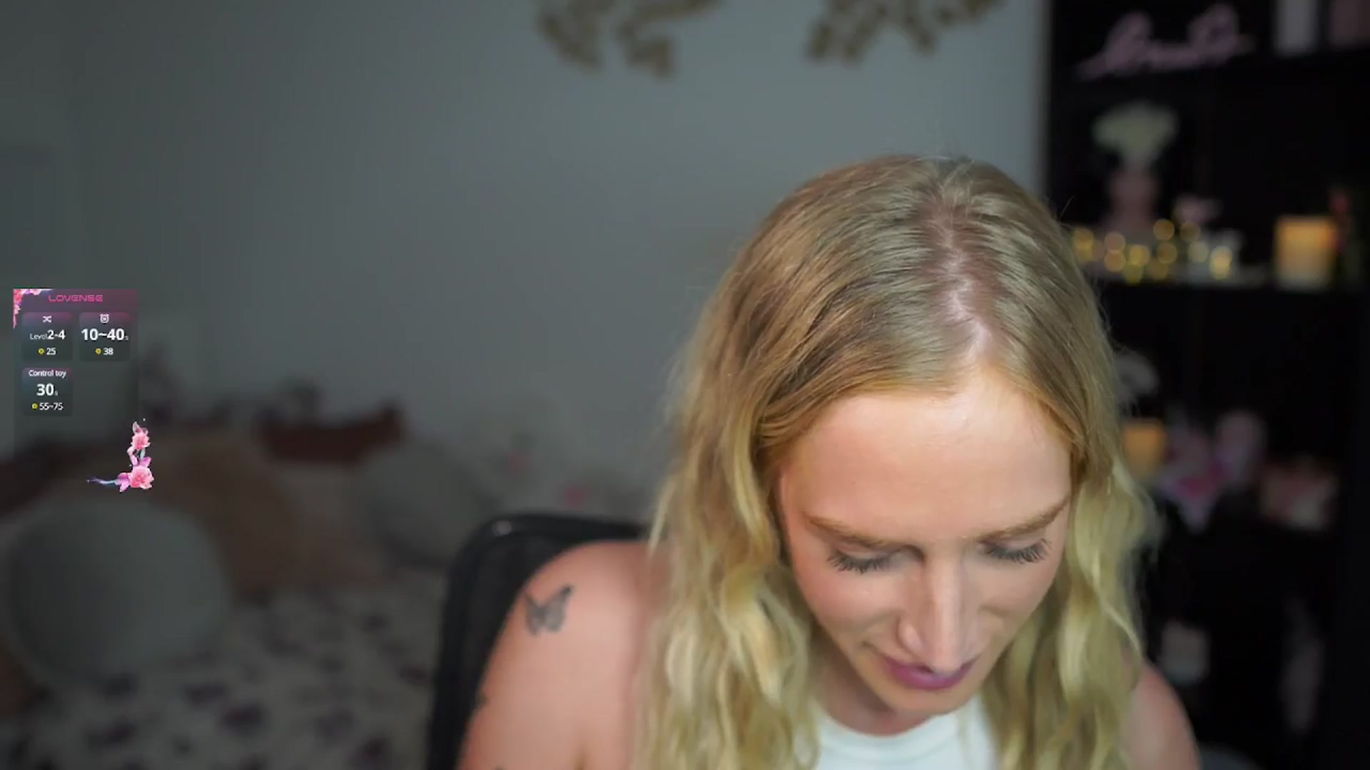 Gallery image thumbnail from NicoletteShea's myfreecams stream on, 11/03/2024, 16:29 image 8 of 20