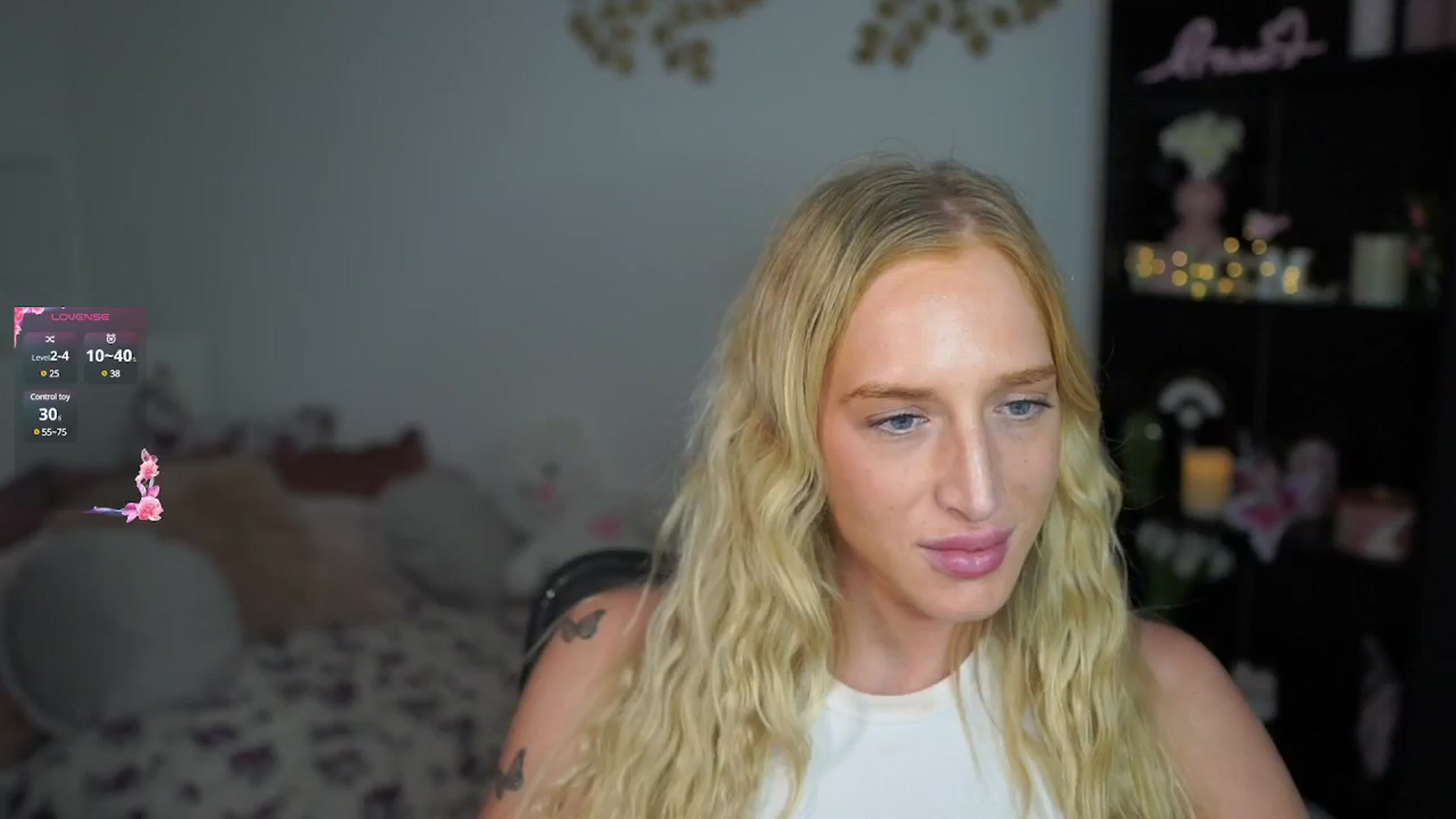 Gallery image thumbnail from NicoletteShea's myfreecams stream on, 11/03/2024, 18:59 image 16 of 20