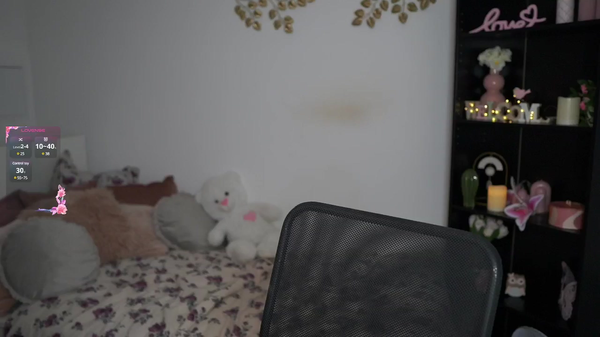 Gallery image thumbnail from NicoletteShea's myfreecams stream on, 11/03/2024, 18:59 image 10 of 20