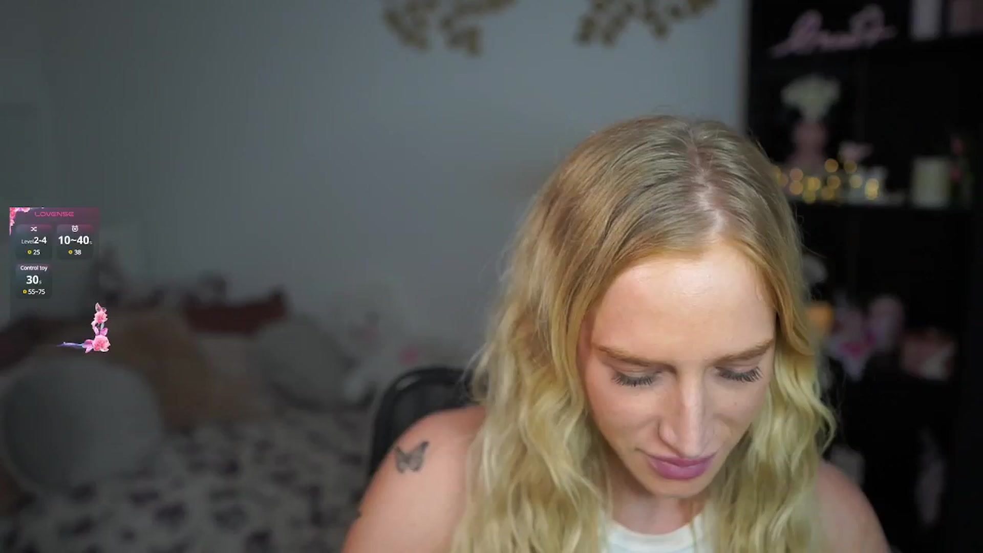 Gallery image thumbnail from NicoletteShea's myfreecams stream on, 11/03/2024, 18:59 image 19 of 20