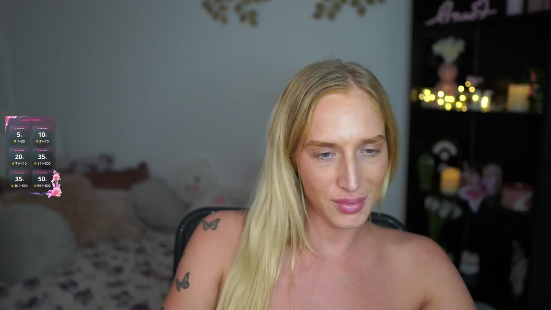Gallery image thumbnail from NicoletteShea's myfreecams stream on, 11/13/2024, 24:05 image 8 of 20