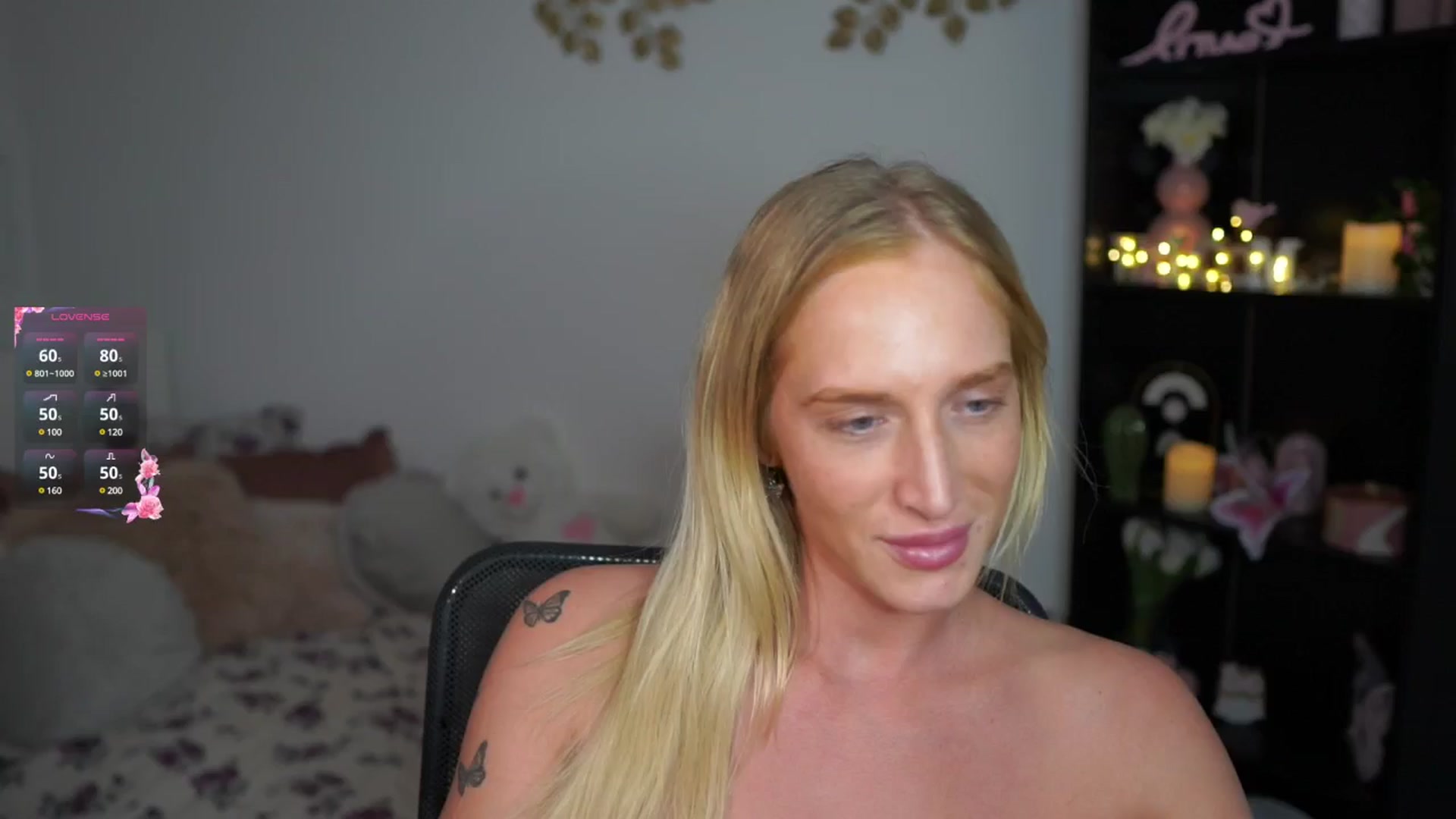 Gallery image thumbnail from NicoletteShea's myfreecams stream on, 11/13/2024, 24:05 image 14 of 20