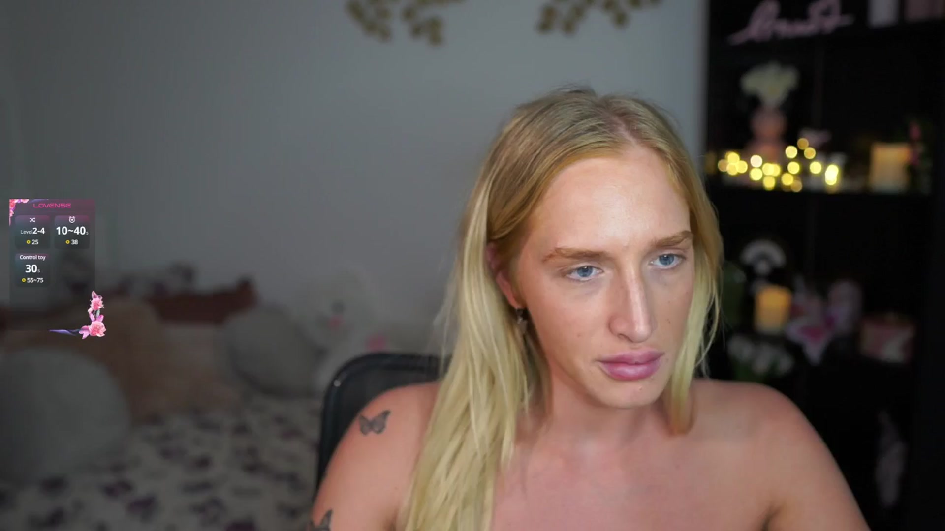 Gallery image thumbnail from NicoletteShea's myfreecams stream on, 11/13/2024, 24:05 image 6 of 20