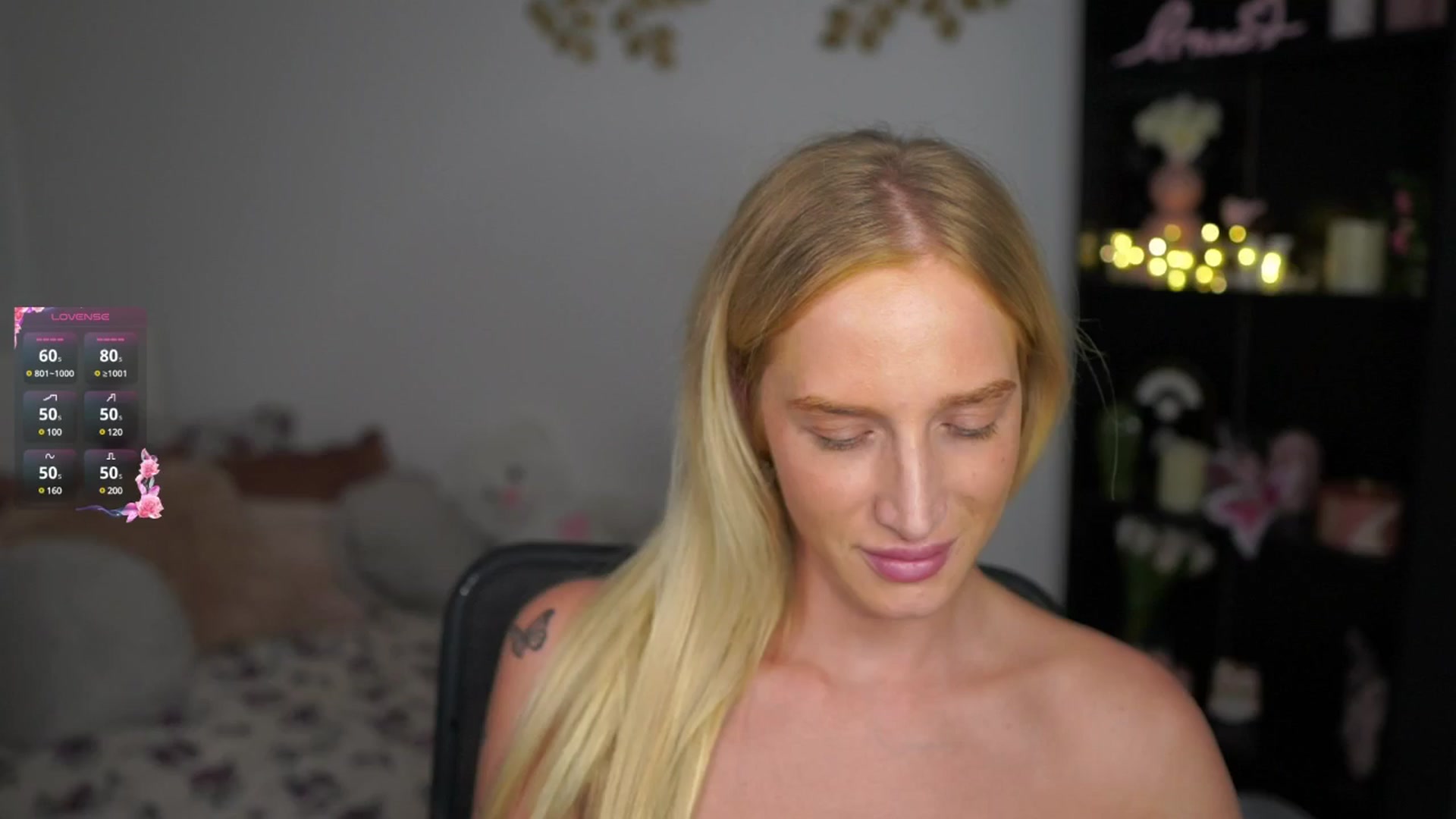 Gallery image thumbnail from NicoletteShea's myfreecams stream on, 11/14/2024, 14:10 image 14 of 20