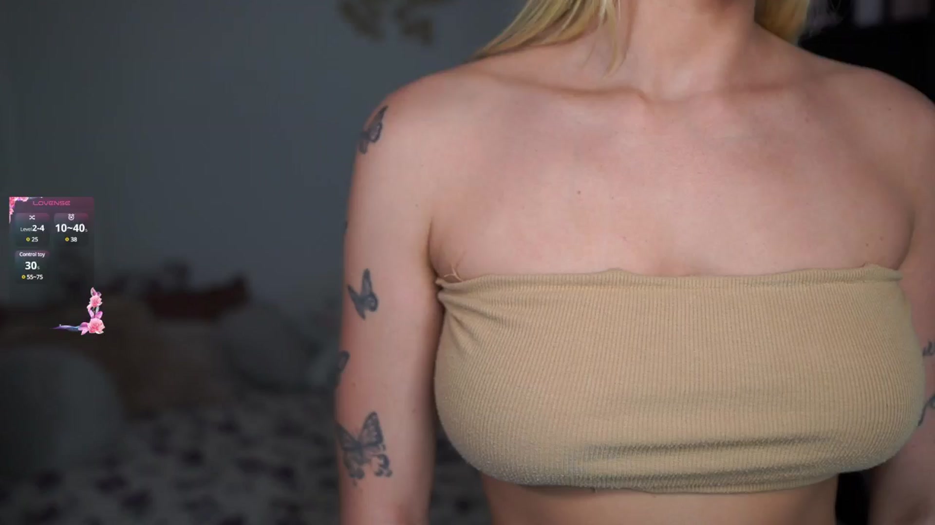 Gallery image thumbnail from NicoletteShea's myfreecams stream on, 11/14/2024, 14:10 image 9 of 20