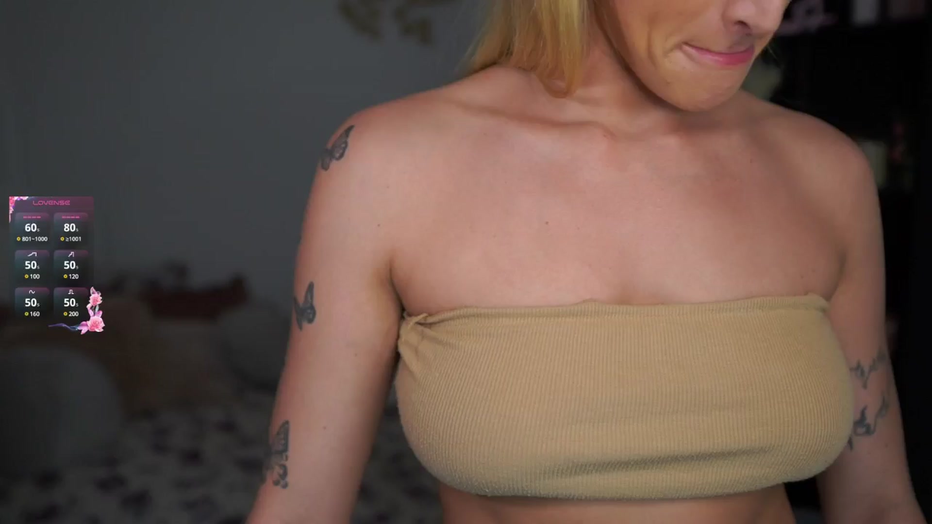Gallery image thumbnail from NicoletteShea's myfreecams stream on, 11/14/2024, 14:10 image 10 of 20