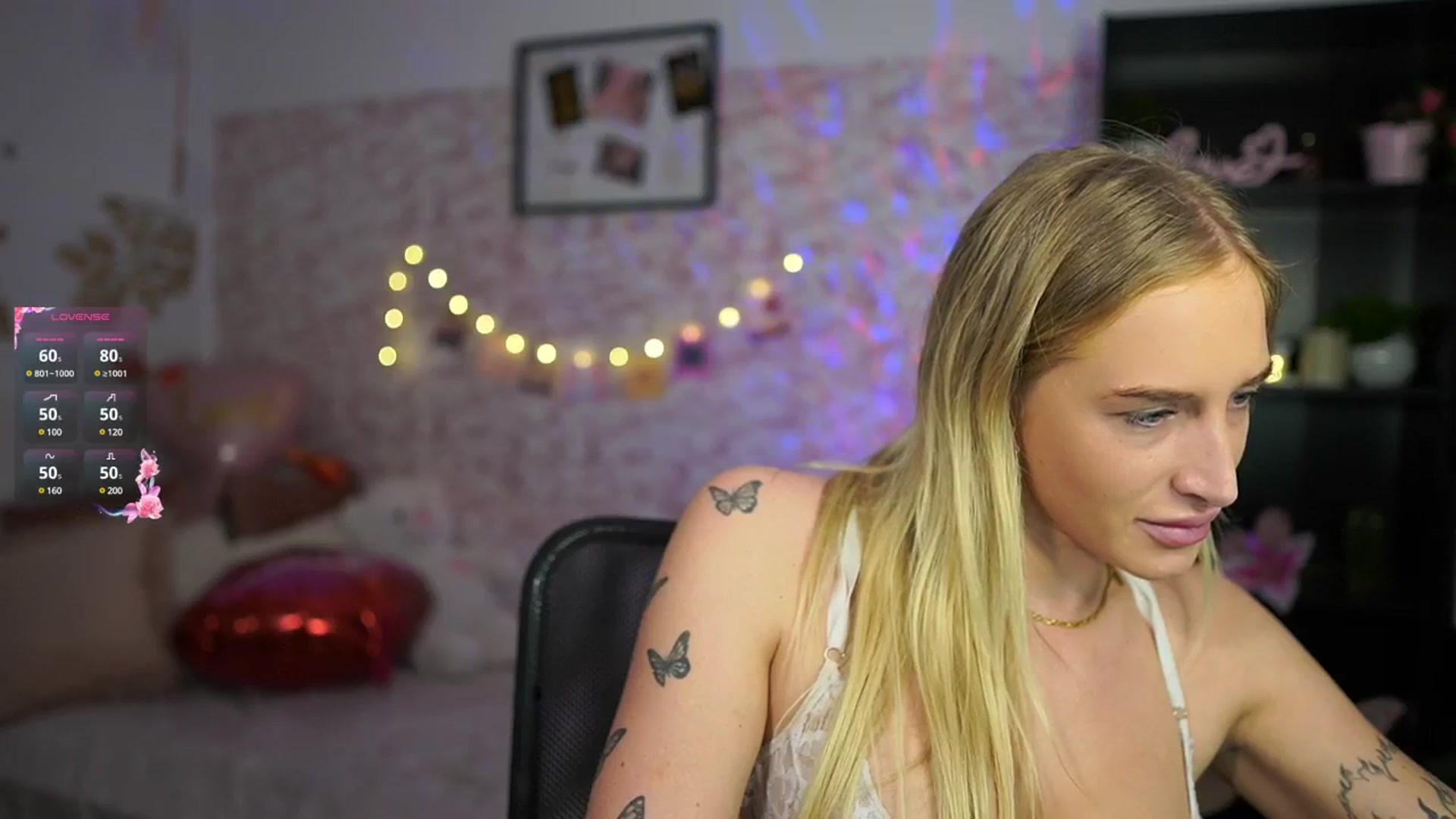 Gallery image thumbnail from NicoletteShea's myfreecams stream on, 02/13/2025, 10:22 image 16 of 20
