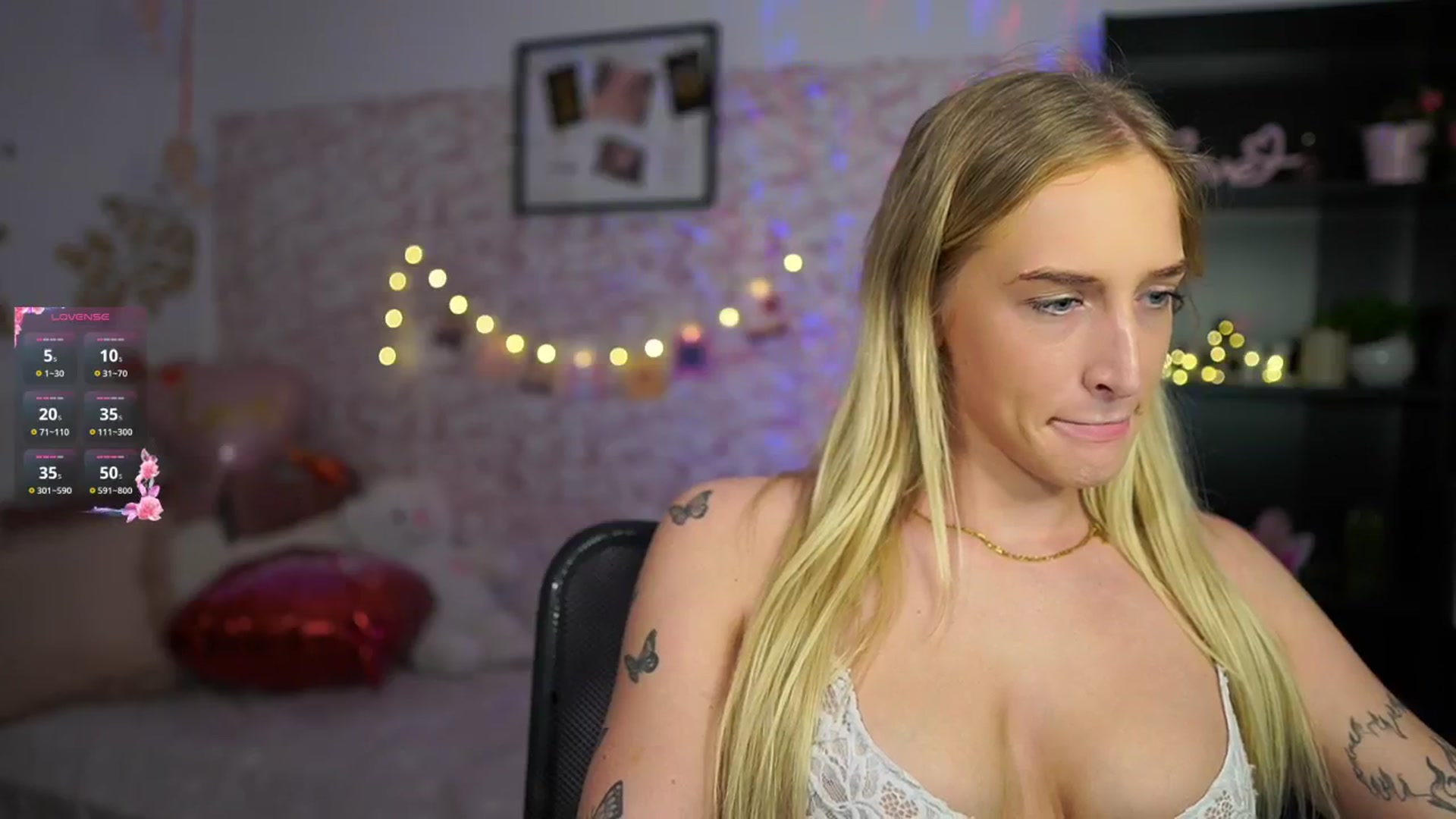 Gallery image thumbnail from NicoletteShea's myfreecams stream on, 02/13/2025, 12:04 image 14 of 20