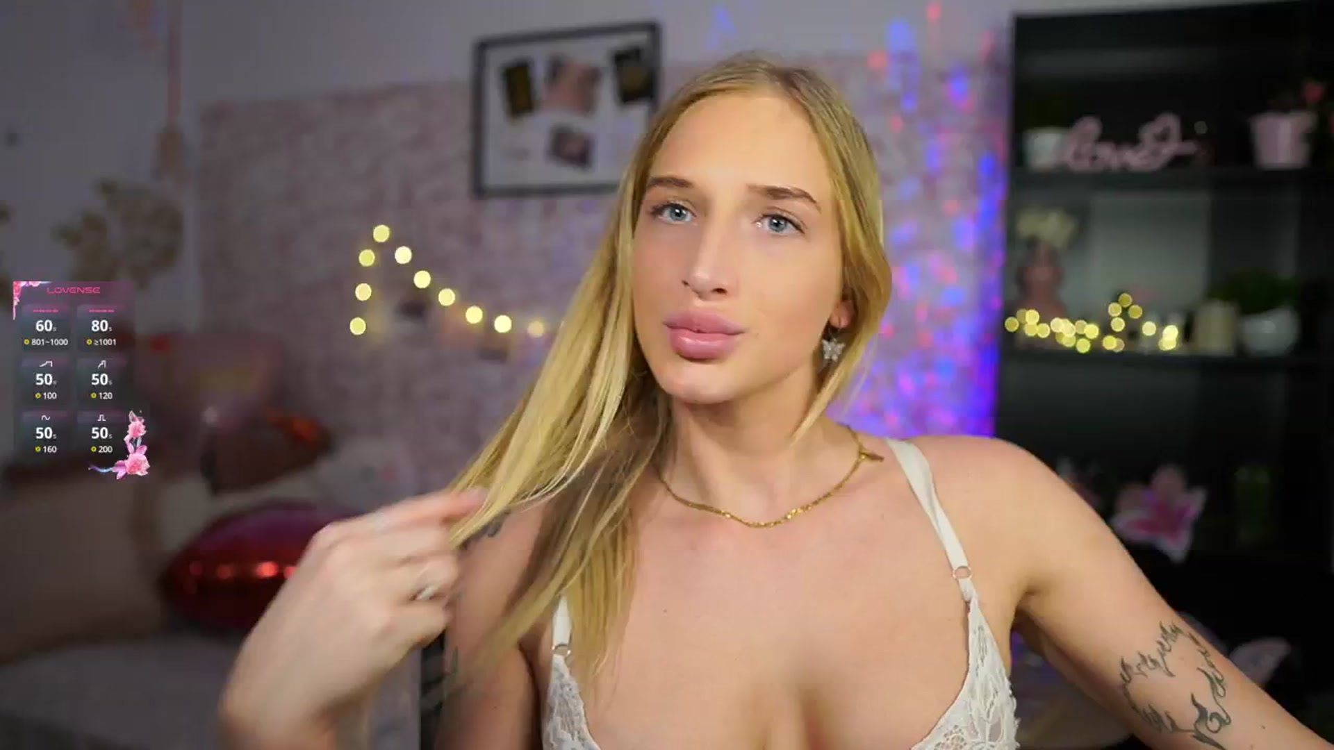 Gallery image thumbnail from NicoletteShea's myfreecams stream on, 02/13/2025, 14:01 image 8 of 20