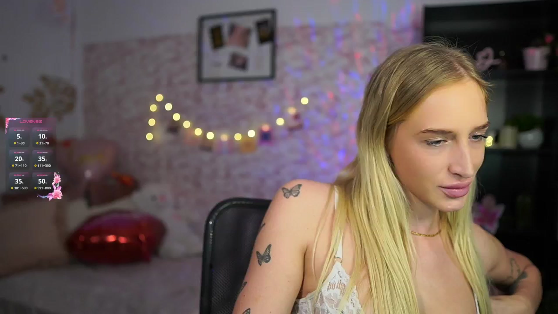 Gallery image thumbnail from NicoletteShea's myfreecams stream on, 02/13/2025, 14:01 image 15 of 20