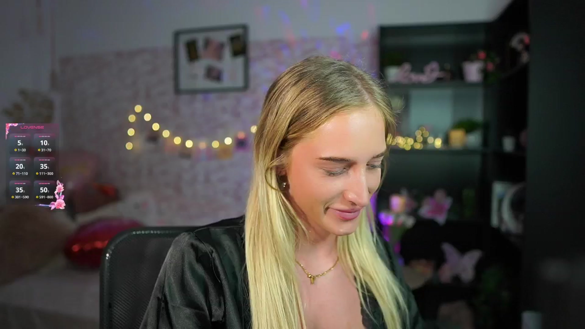 Gallery image thumbnail from NicoletteShea's myfreecams stream on, 02/14/2025, 14:03 image 1 of 20
