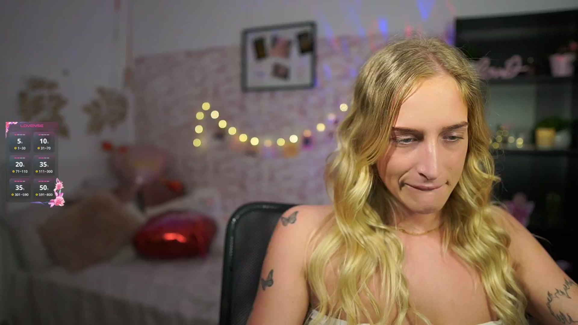 Gallery image thumbnail from NicoletteShea's myfreecams stream on, 02/16/2025, 10:58 image 13 of 20