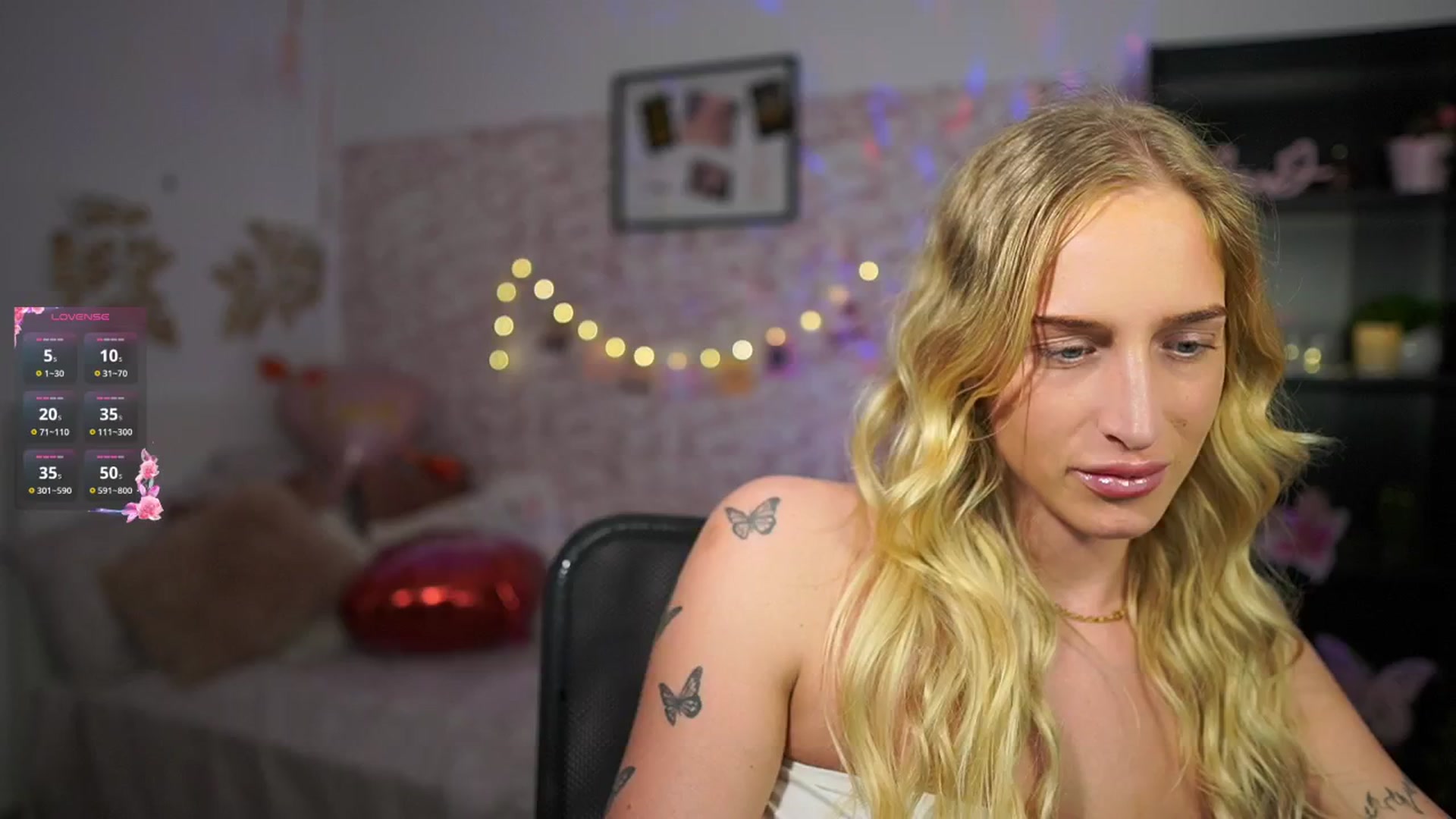 Gallery image thumbnail from NicoletteShea's myfreecams stream on, 02/16/2025, 11:36 image 15 of 20