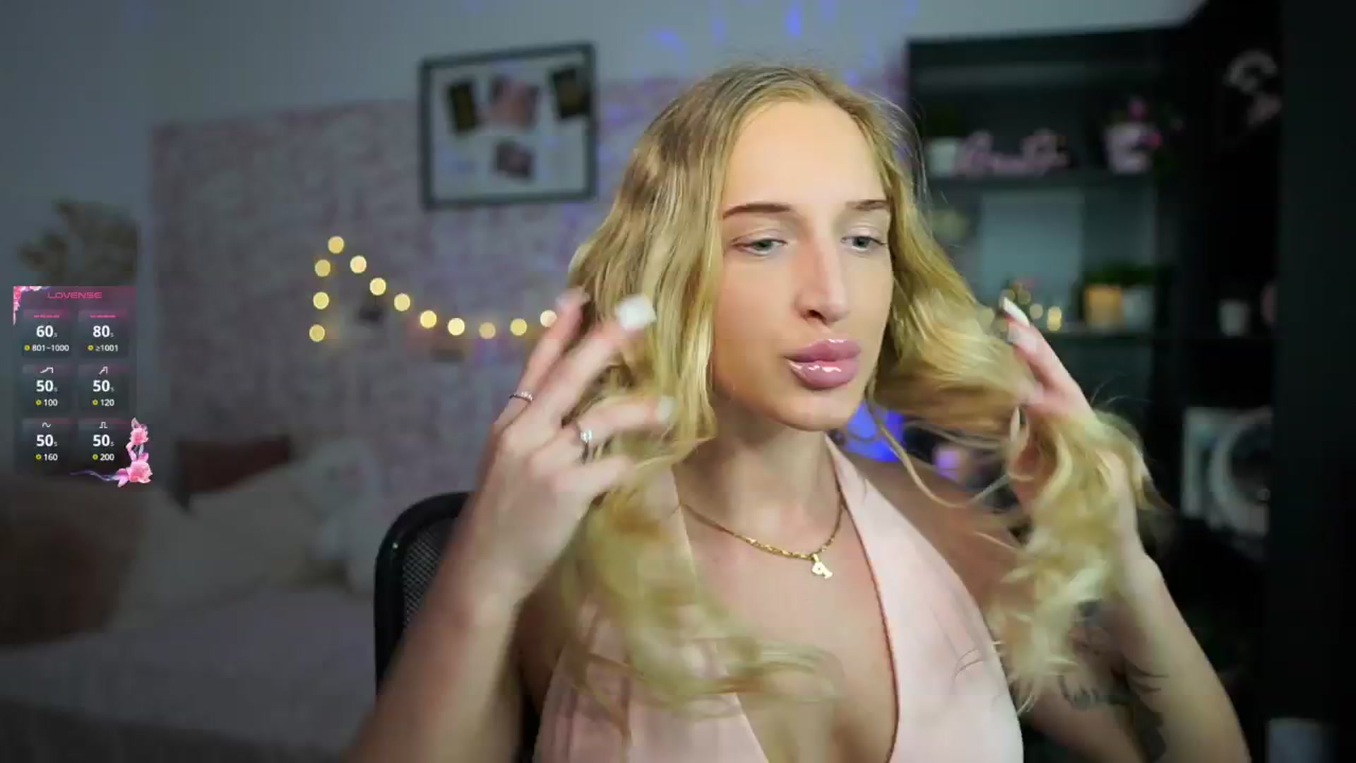 Gallery image thumbnail from NicoletteShea's myfreecams stream on, 02/17/2025, 16:58 image 1 of 20