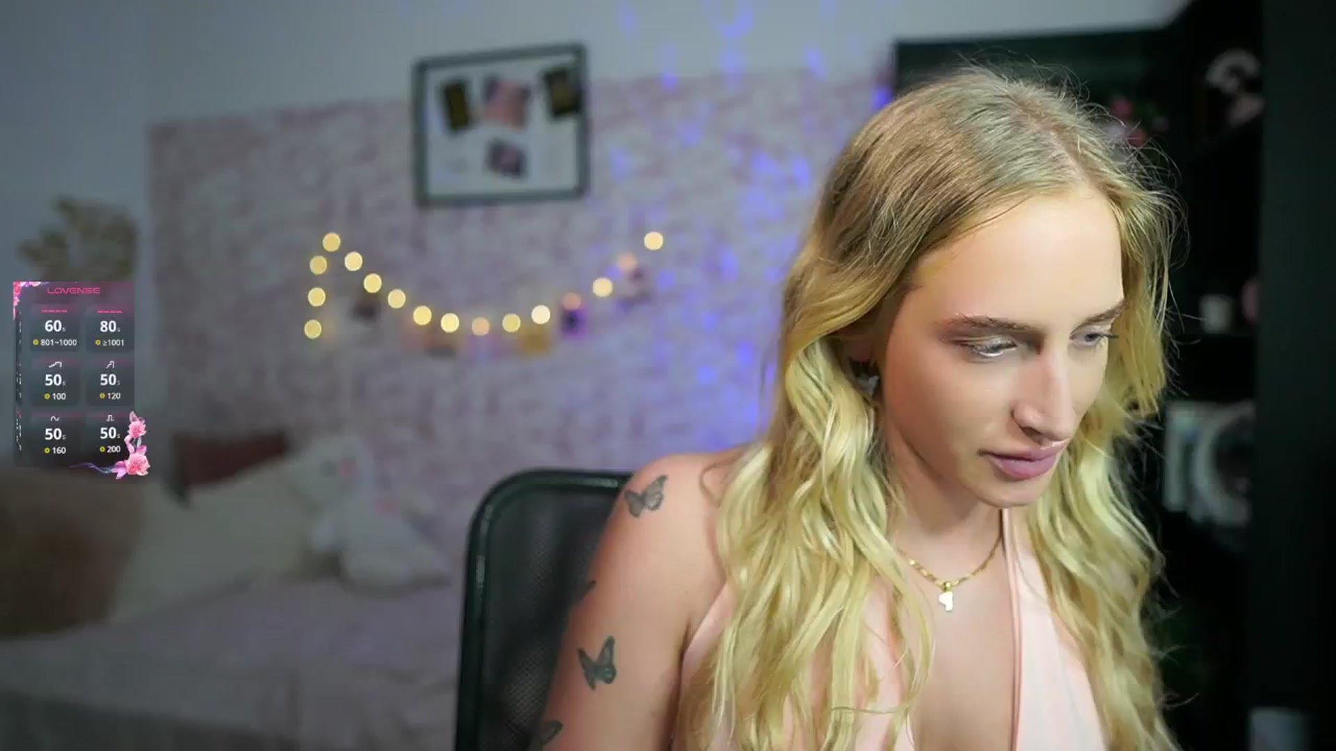 Gallery image thumbnail from NicoletteShea's myfreecams stream on, 02/17/2025, 16:58 image 7 of 20