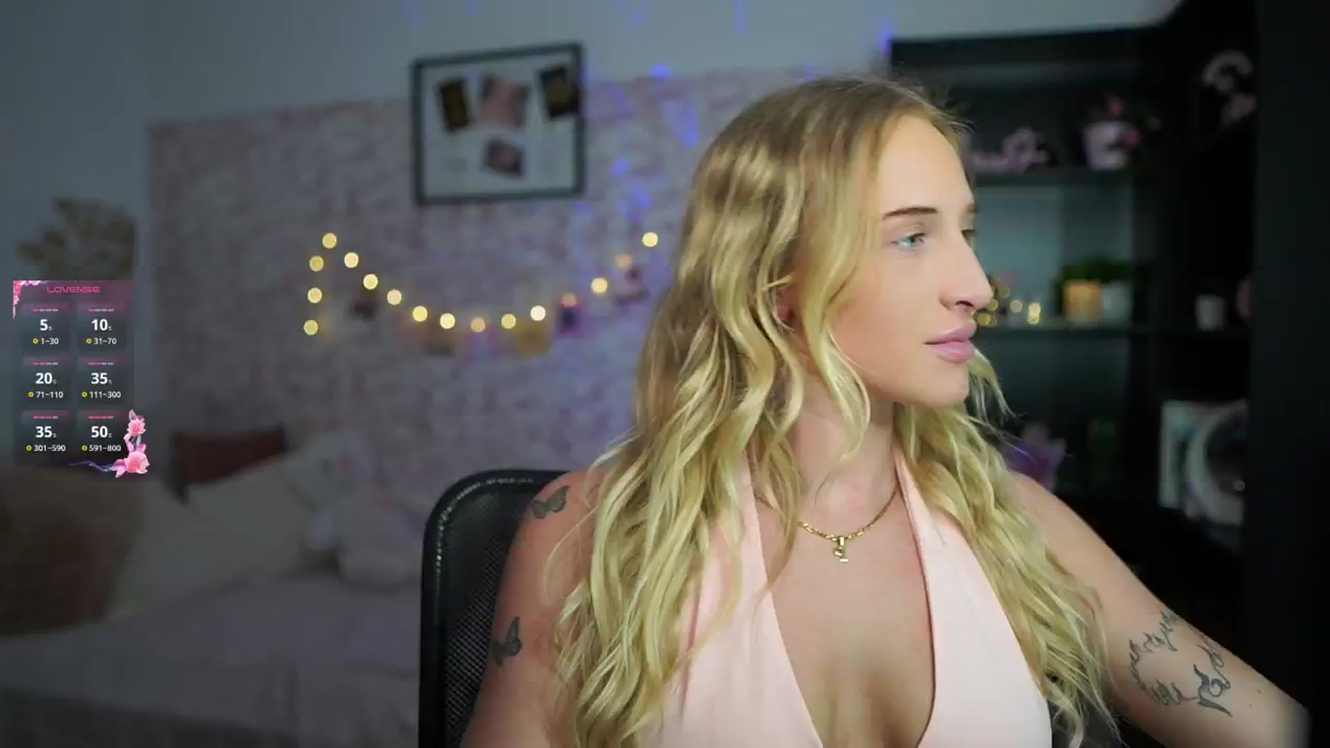 Gallery image thumbnail from NicoletteShea's myfreecams stream on, 02/17/2025, 16:58 image 6 of 20