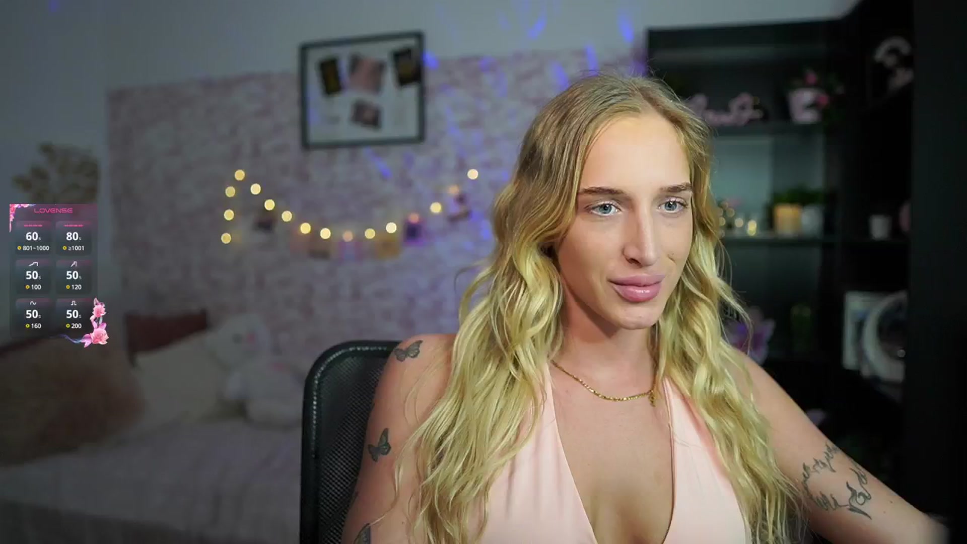 Gallery image thumbnail from NicoletteShea's myfreecams stream on, 02/17/2025, 18:14 image 7 of 20
