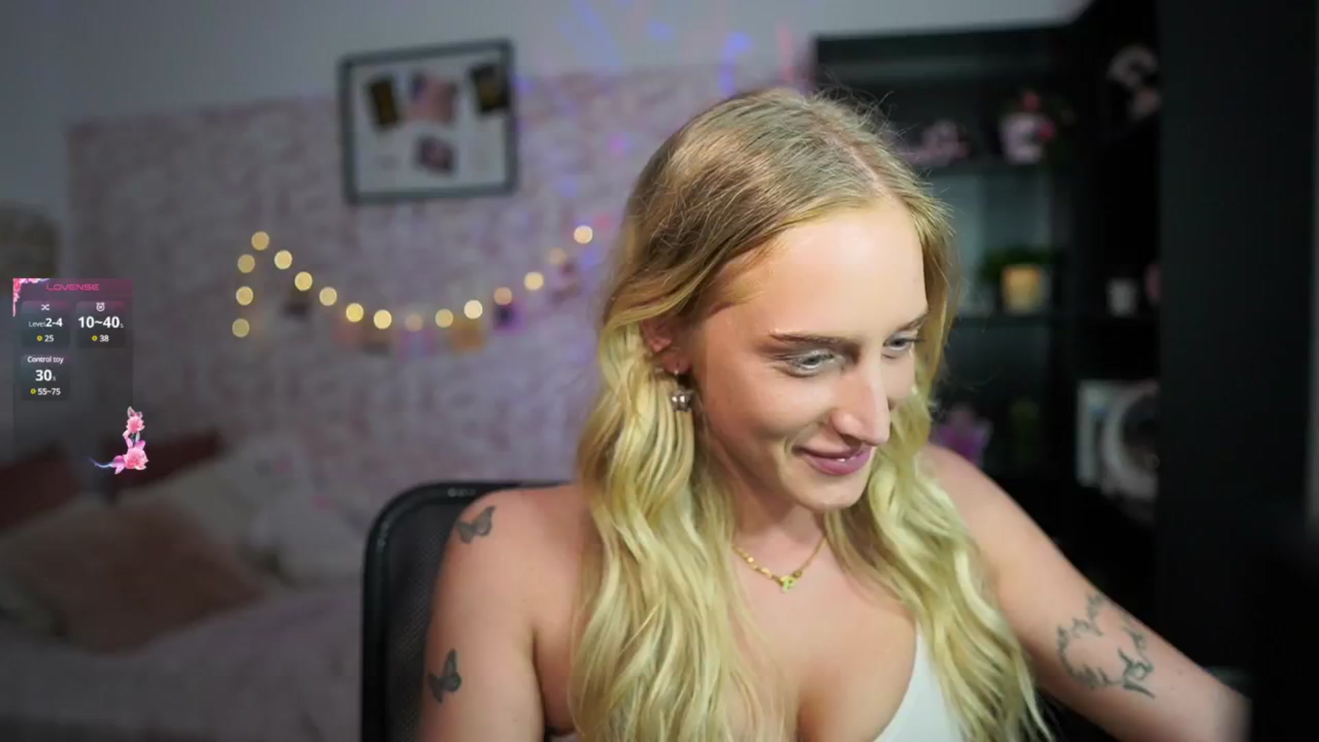 Gallery image thumbnail from NicoletteShea's myfreecams stream on, 02/18/2025, 18:49 image 19 of 20