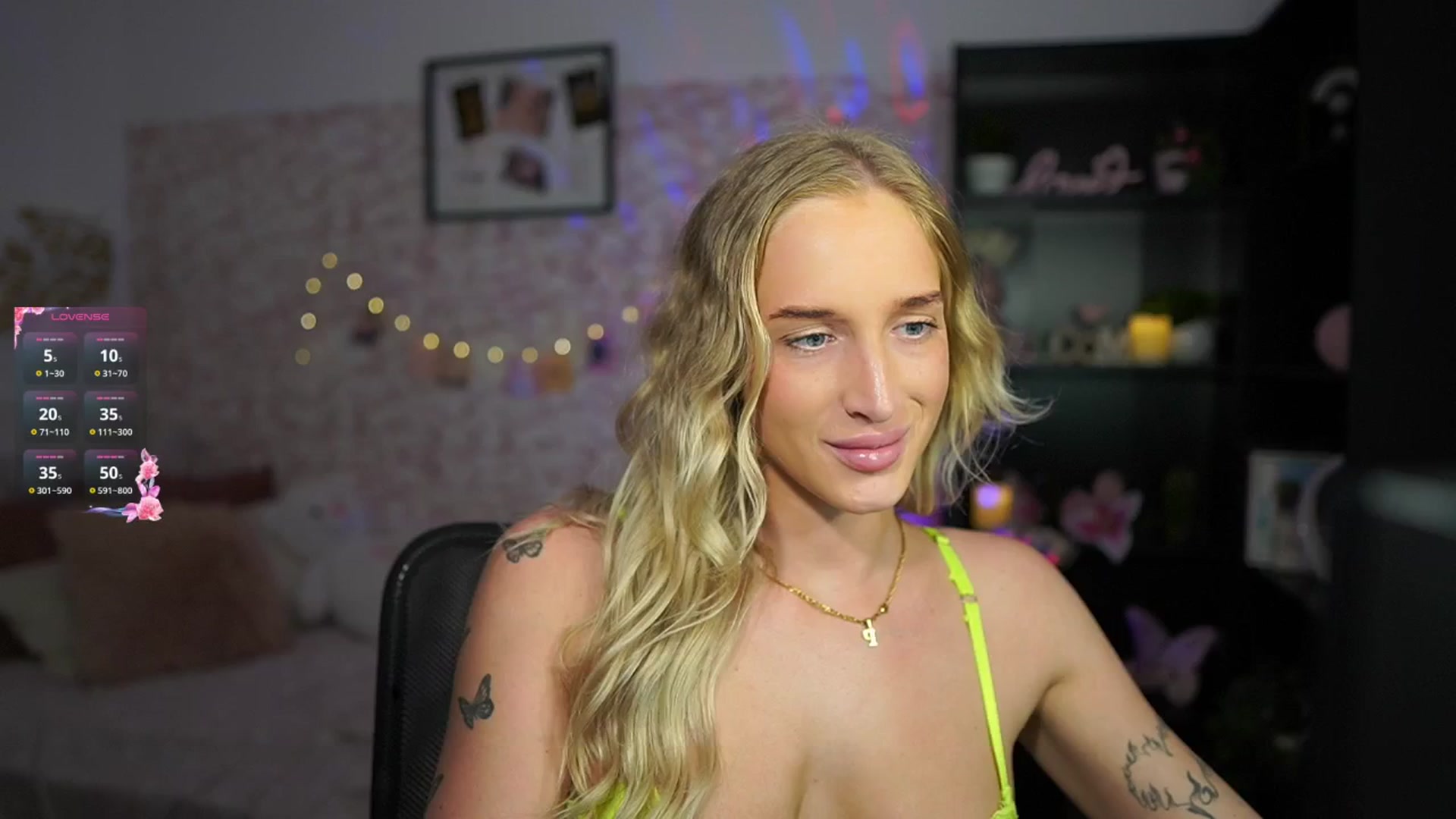 Gallery image thumbnail from NicoletteShea's myfreecams stream on, 03/11/2025, 13:59 image 11 of 20