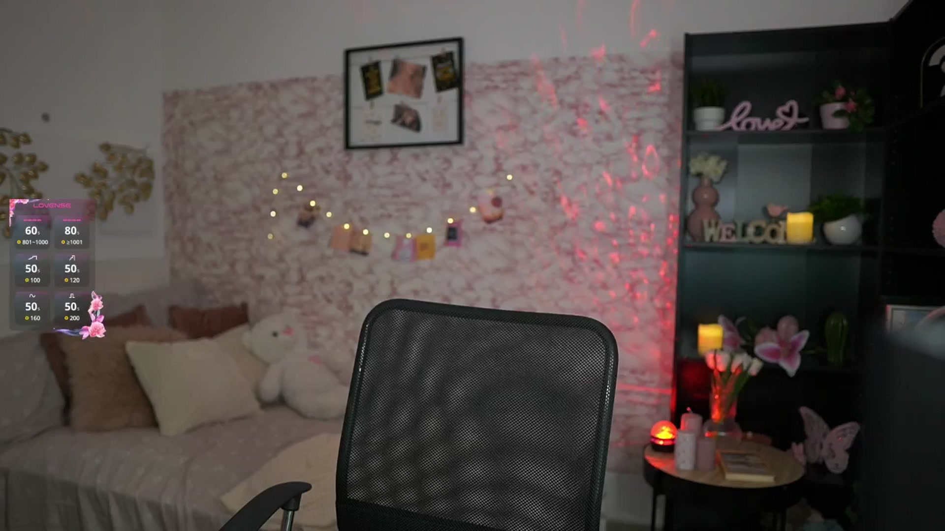 Gallery image thumbnail from NicoletteShea's myfreecams stream on, 03/15/2025, 12:09 image 18 of 20