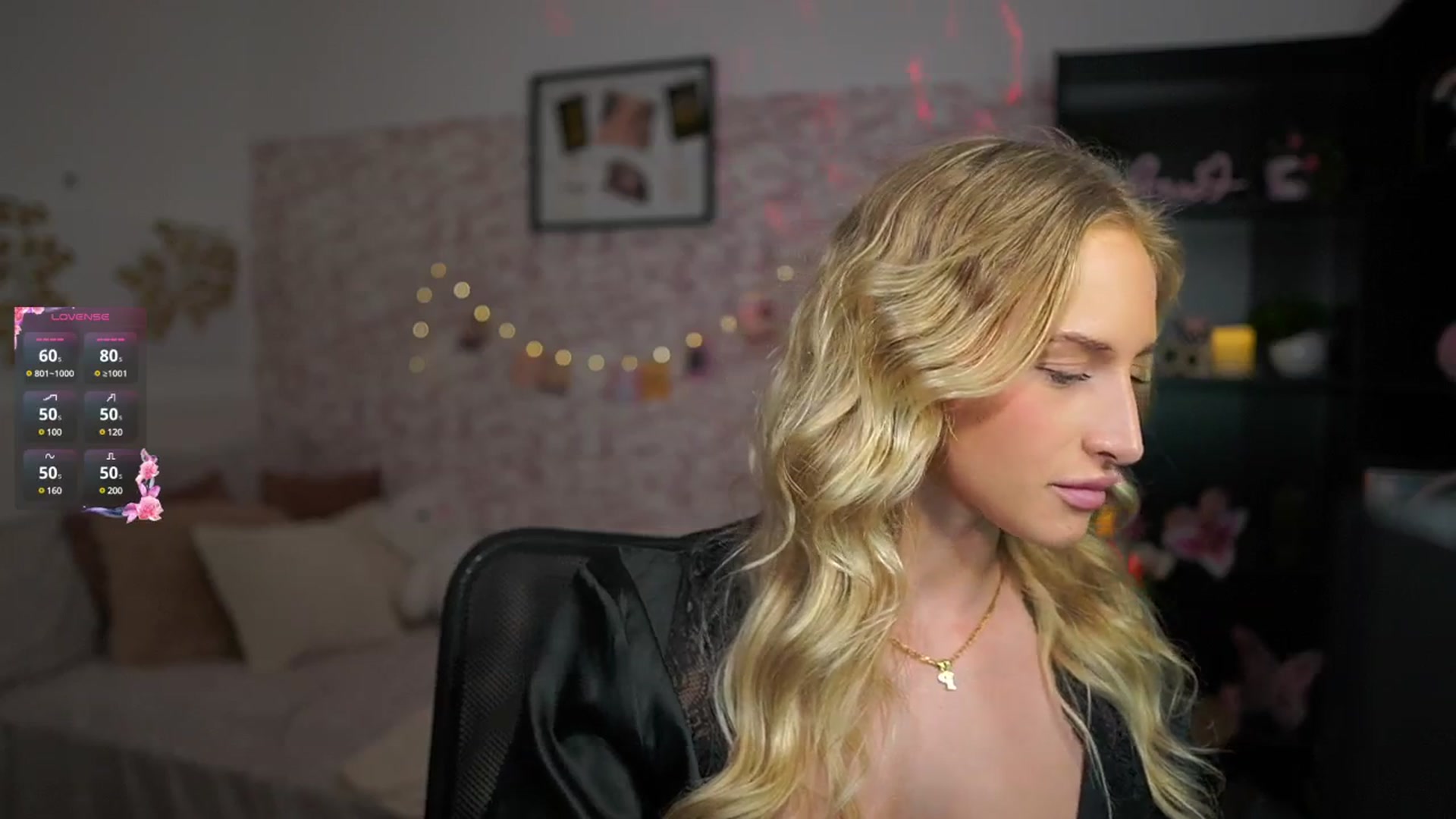 Gallery image thumbnail from NicoletteShea's myfreecams stream on, 03/15/2025, 12:09 image 6 of 20