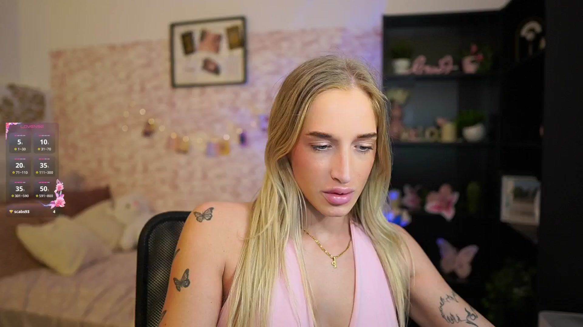 Gallery image thumbnail from NicoletteShea's myfreecams stream on, 03/27/2025, 11:26 image 2 of 20