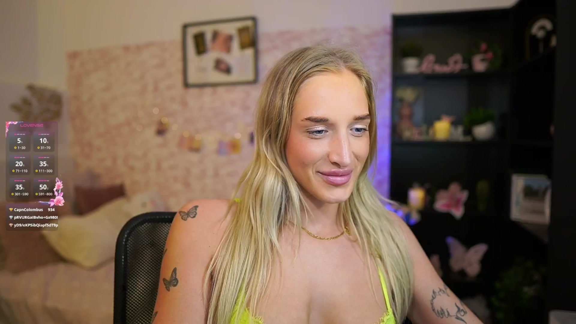 Gallery image thumbnail from NicoletteShea's myfreecams stream on, 03/28/2025, 11:59 image 16 of 20