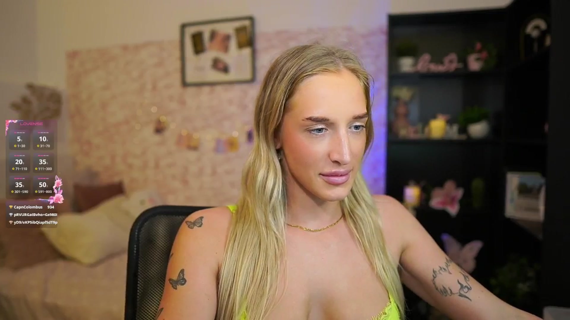 Gallery image thumbnail from NicoletteShea's myfreecams stream on, 03/28/2025, 11:59 image 7 of 20