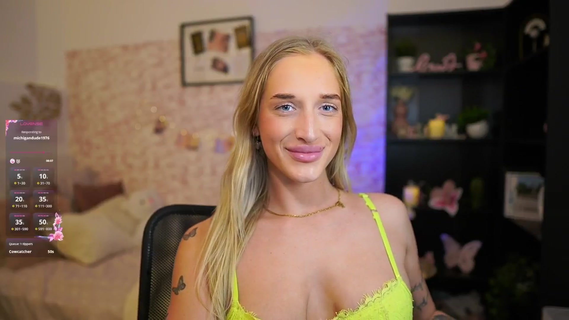 Gallery image thumbnail from NicoletteShea's myfreecams stream on, 03/28/2025, 11:59 image 20 of 20