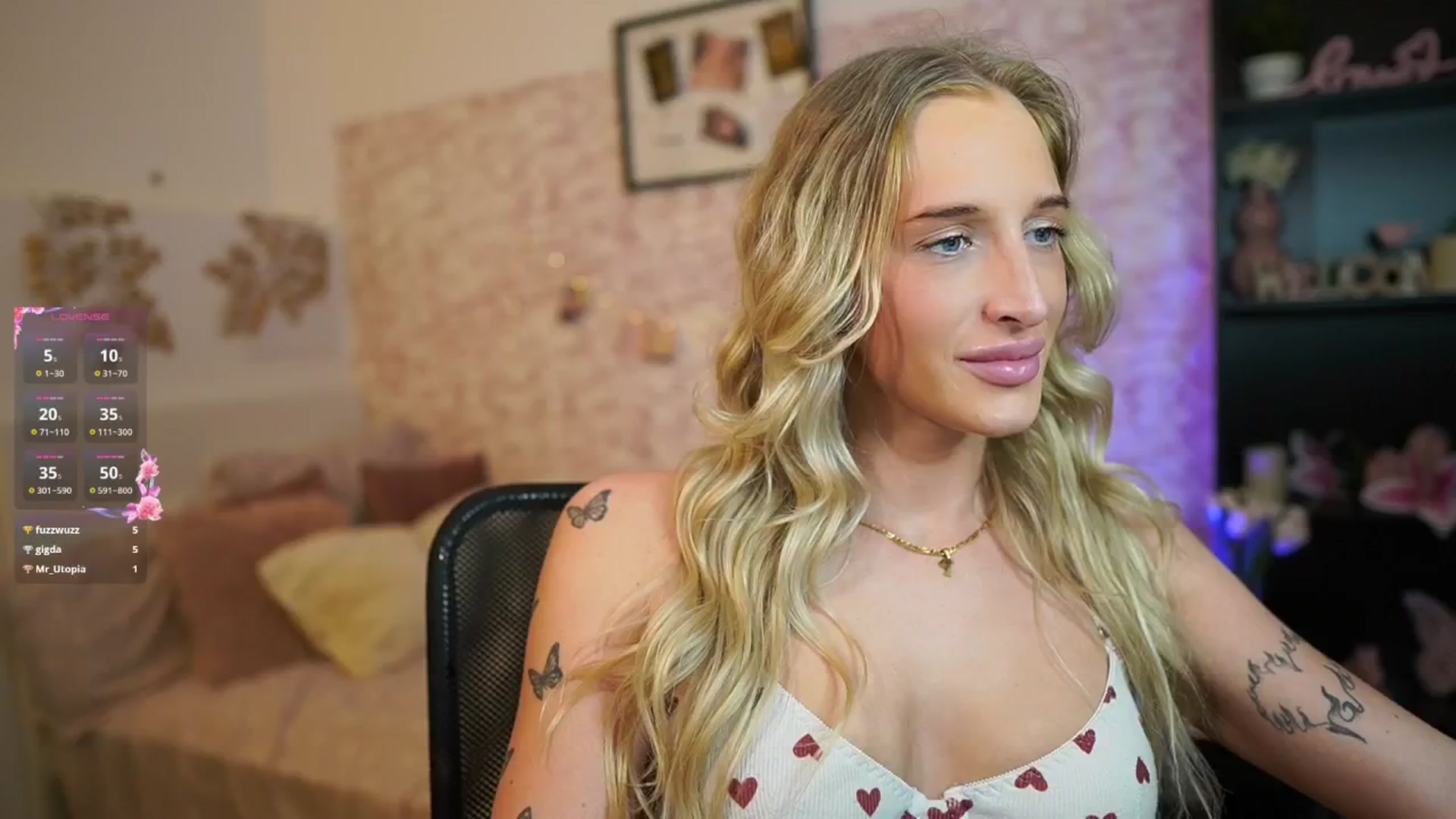 Gallery image thumbnail from NicoletteShea's myfreecams stream on, 04/02/2025, 16:03 image 5 of 20