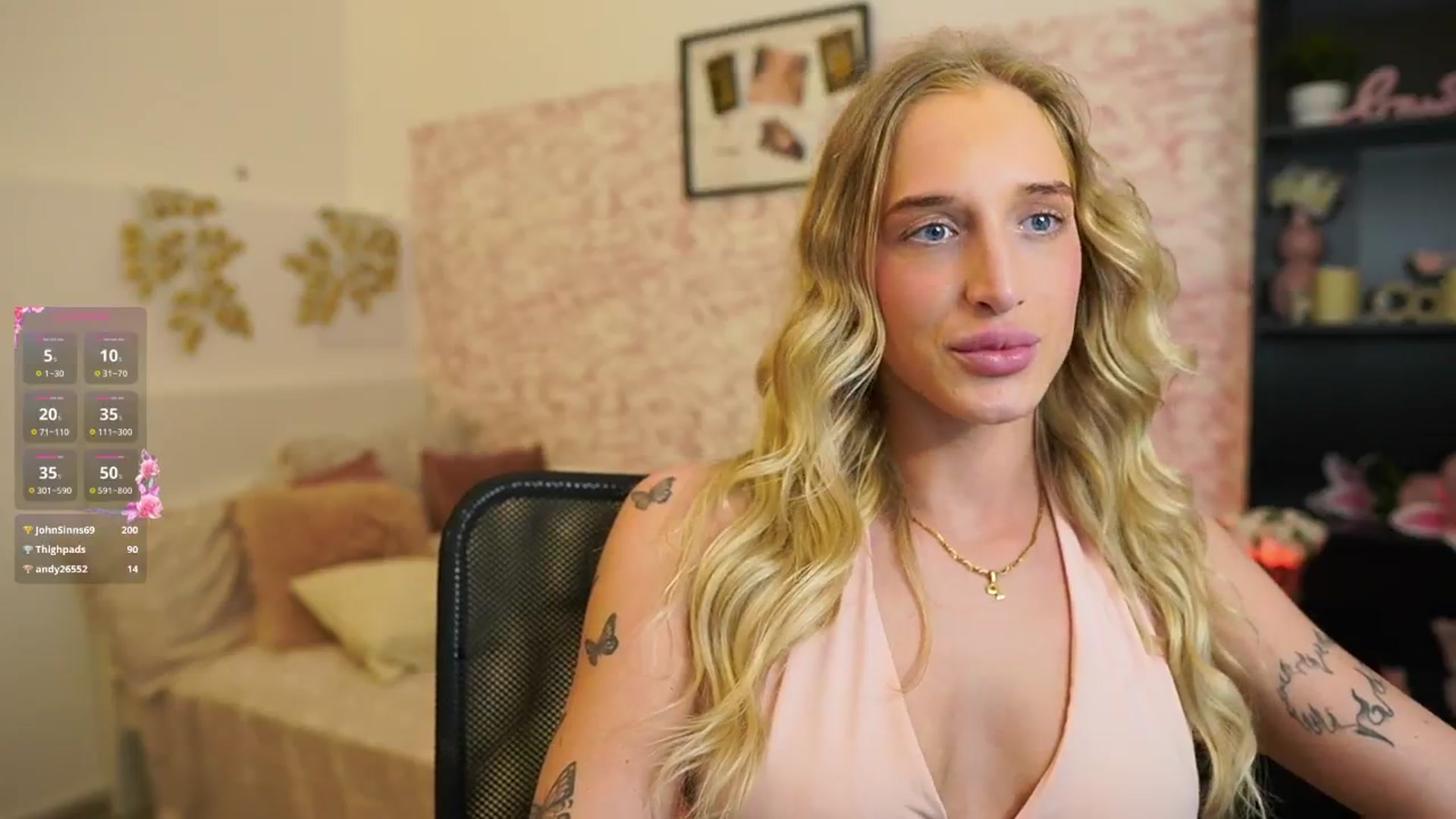 Gallery image thumbnail from NicoletteShea's myfreecams stream on, 04/20/2025, 17:39 image 4 of 20