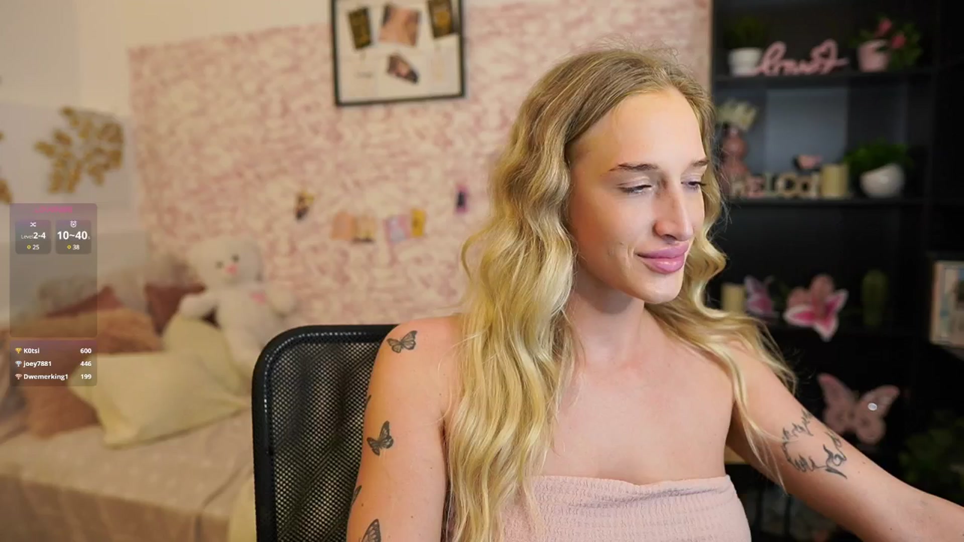 Gallery image thumbnail from NicoletteShea's myfreecams stream on, 05/02/2025, 17:55 image 16 of 20