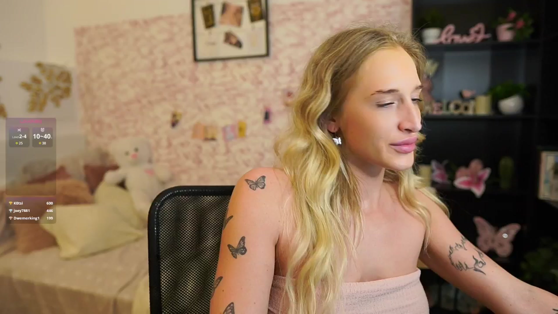 Gallery image thumbnail from NicoletteShea's myfreecams stream on, 05/02/2025, 17:55 image 9 of 20