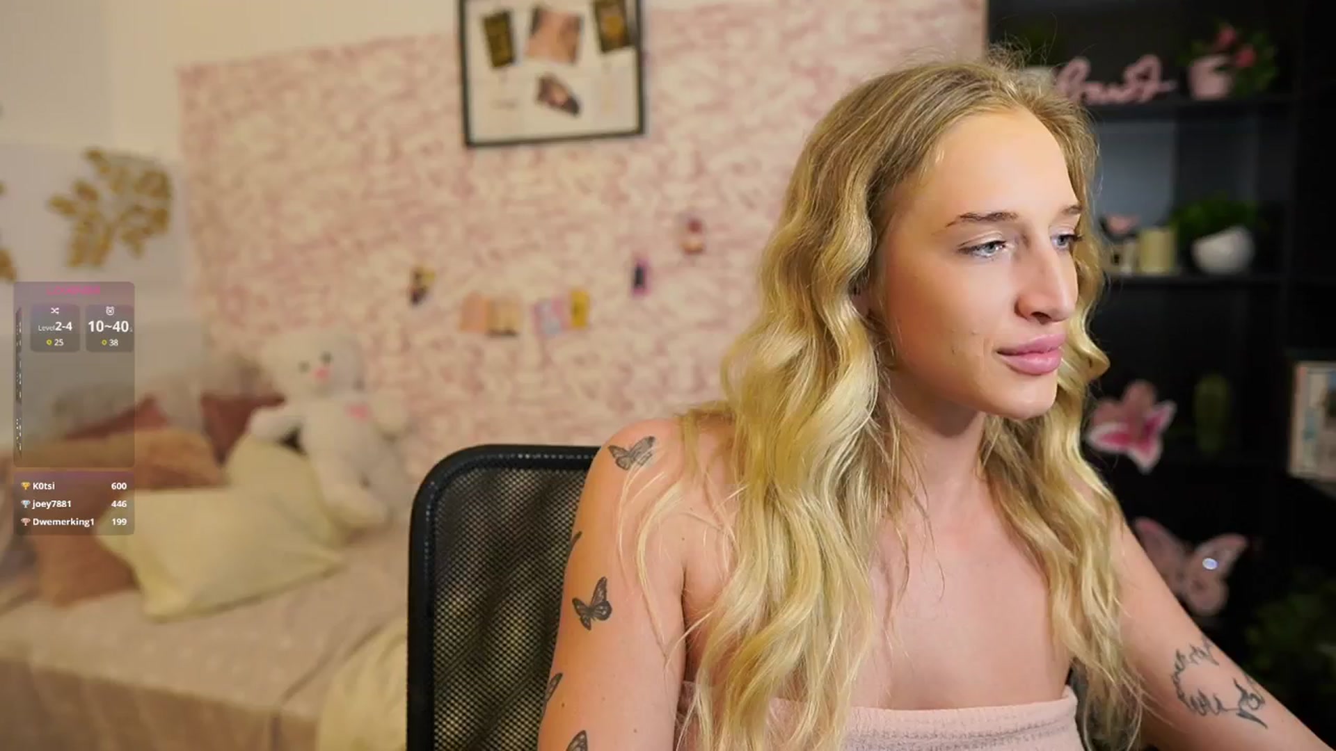 Gallery image thumbnail from NicoletteShea's myfreecams stream on, 05/02/2025, 17:55 image 10 of 20