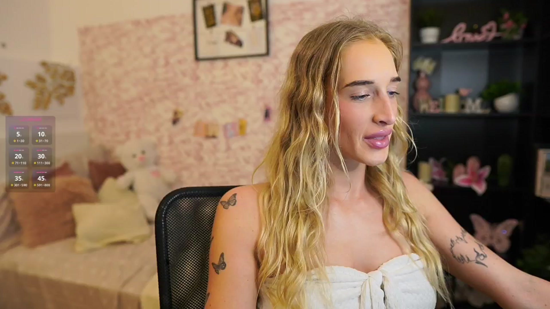 Gallery image thumbnail from NicoletteShea's myfreecams stream on, 05/05/2025, 13:13 image 6 of 20