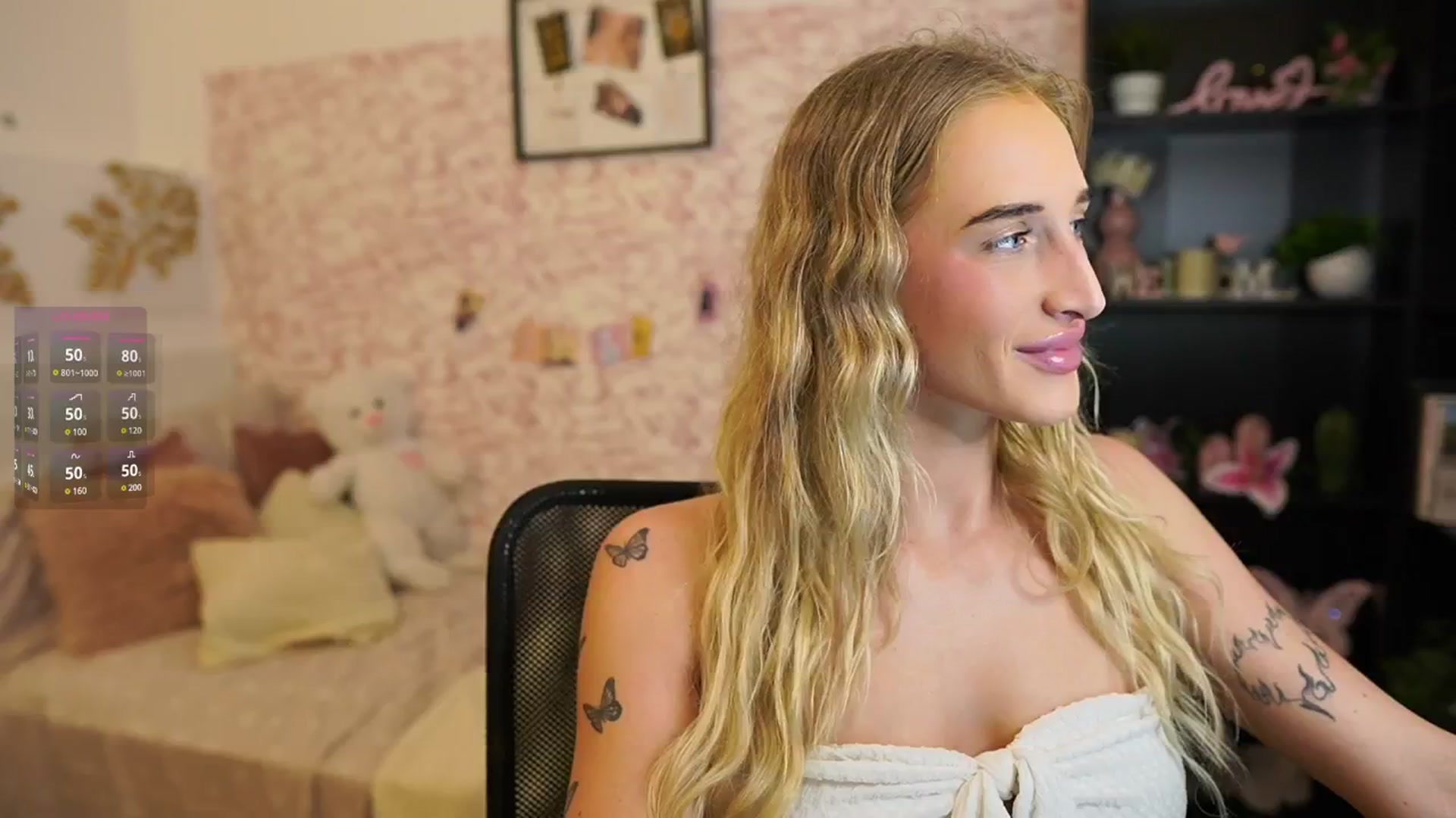 Gallery image thumbnail from NicoletteShea's myfreecams stream on, 05/05/2025, 13:13 image 17 of 20