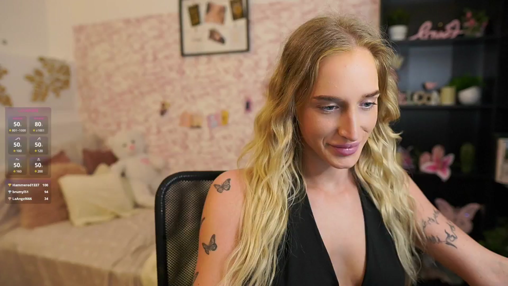 Gallery image thumbnail from NicoletteShea's myfreecams stream on, 05/06/2025, 16:15 image 10 of 20