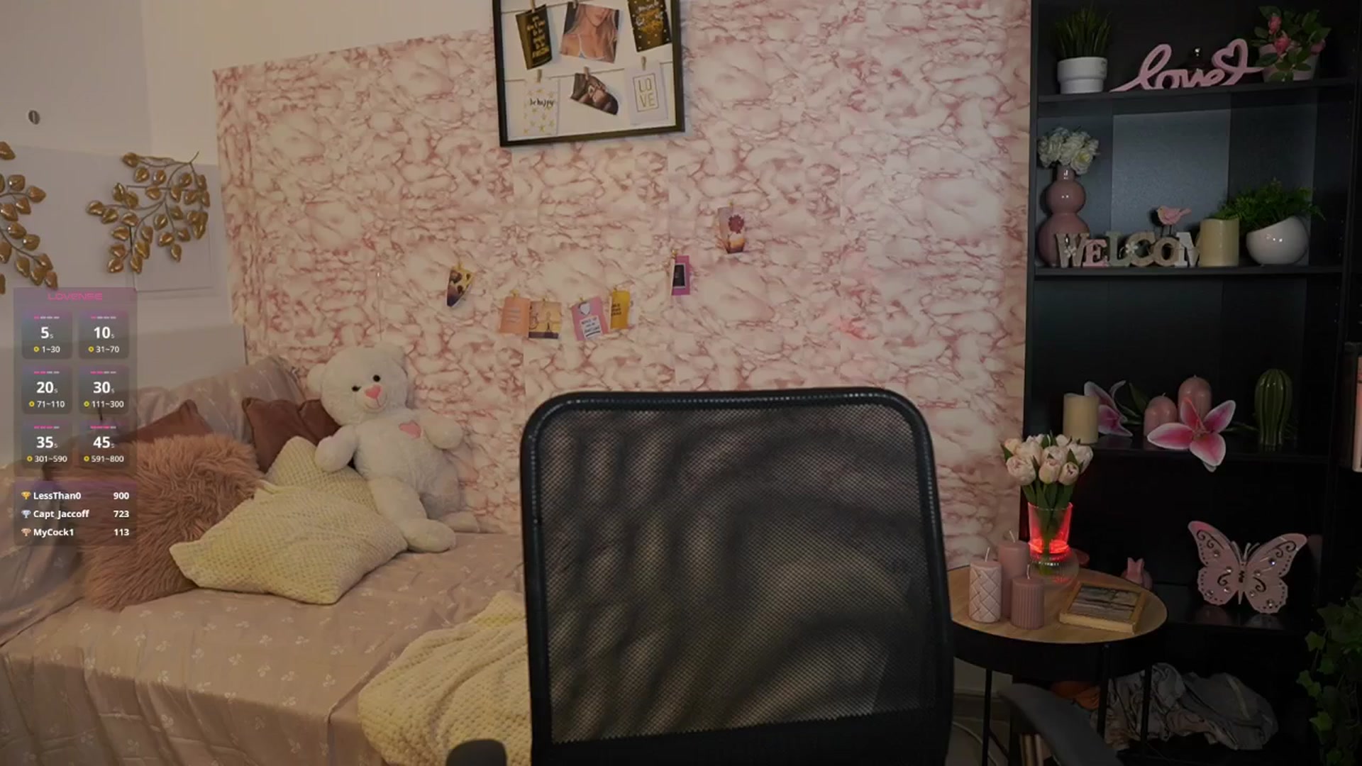 Gallery image thumbnail from NicoletteShea's myfreecams stream on, 05/11/2025, 16:13 image 18 of 20