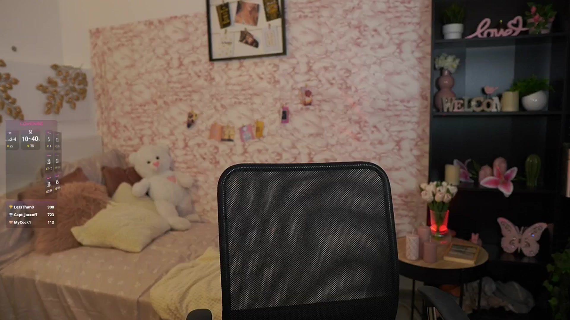 Gallery image thumbnail from NicoletteShea's myfreecams stream on, 05/11/2025, 16:13 image 19 of 20