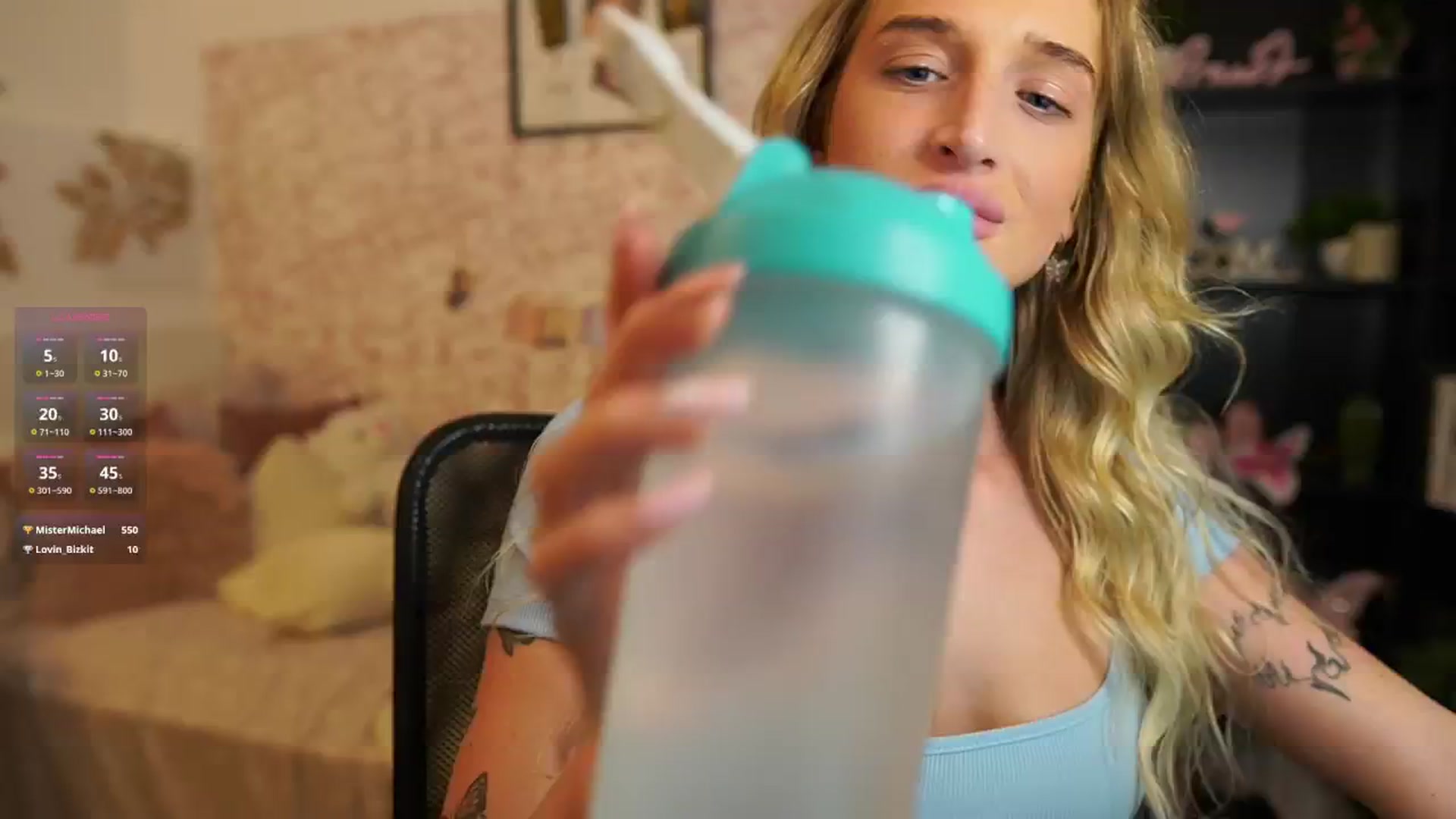Gallery image thumbnail from NicoletteShea's myfreecams stream on, 05/27/2025, 17:59 image 4 of 20