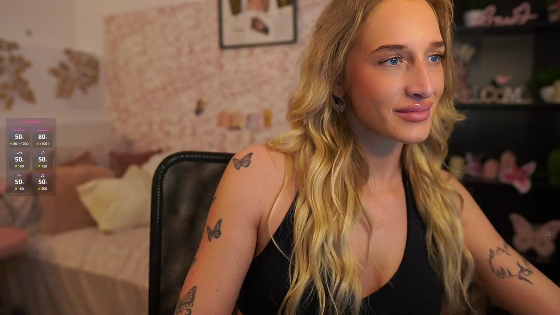 Gallery image thumbnail from NicoletteShea's myfreecams stream on, 05/28/2025, 14:40 image 8 of 20