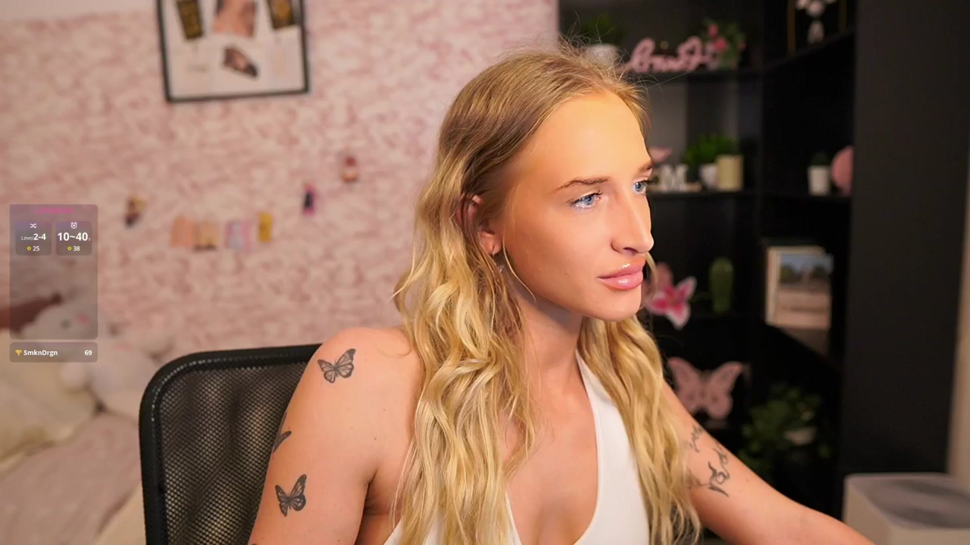 Gallery image thumbnail from NicoletteShea's myfreecams stream on, 05/29/2025, 13:59 image 10 of 20