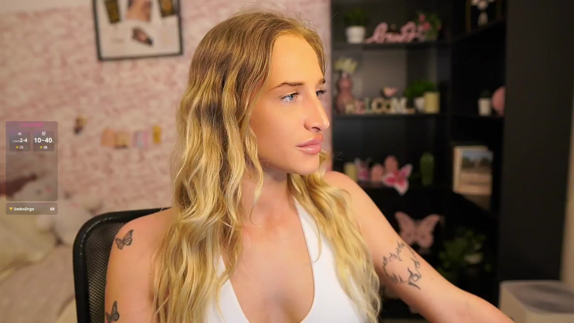 Gallery image thumbnail from NicoletteShea's myfreecams stream on, 05/29/2025, 13:59 image 13 of 20