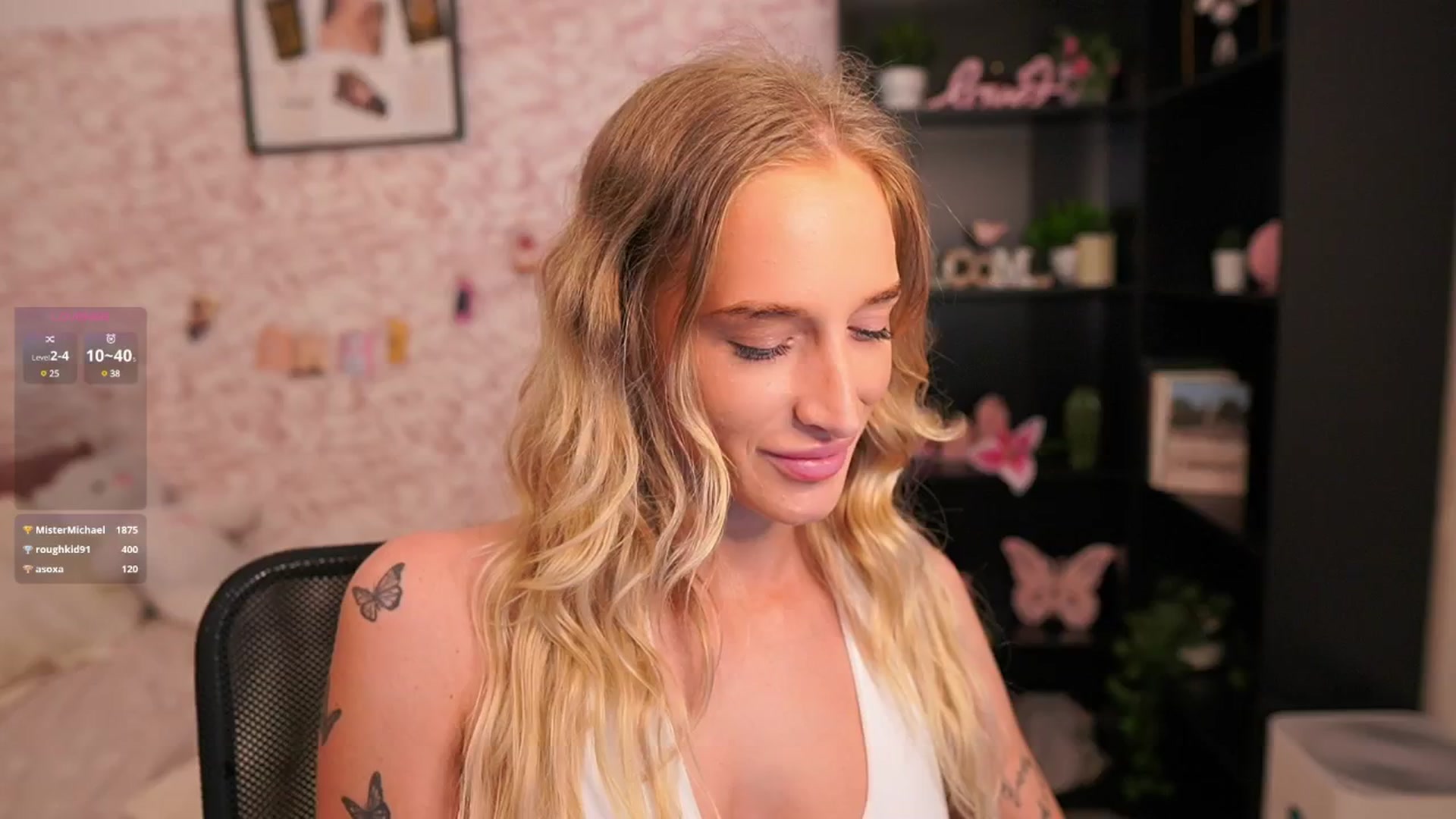 Gallery image thumbnail from NicoletteShea's myfreecams stream on, 05/29/2025, 18:04 image 15 of 20