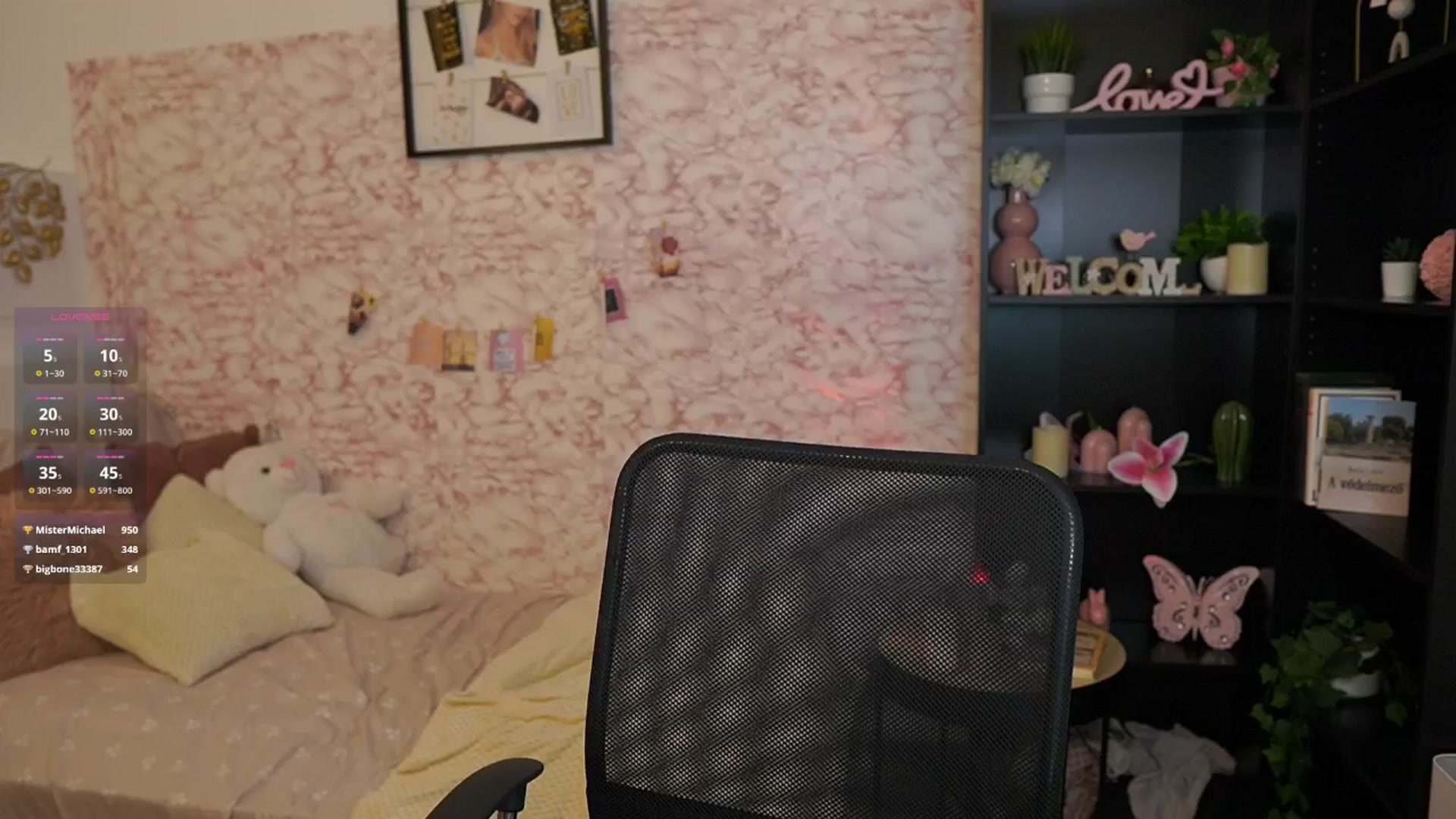 Gallery image thumbnail from NicoletteShea's myfreecams stream on, 06/02/2025, 16:10 image 16 of 20