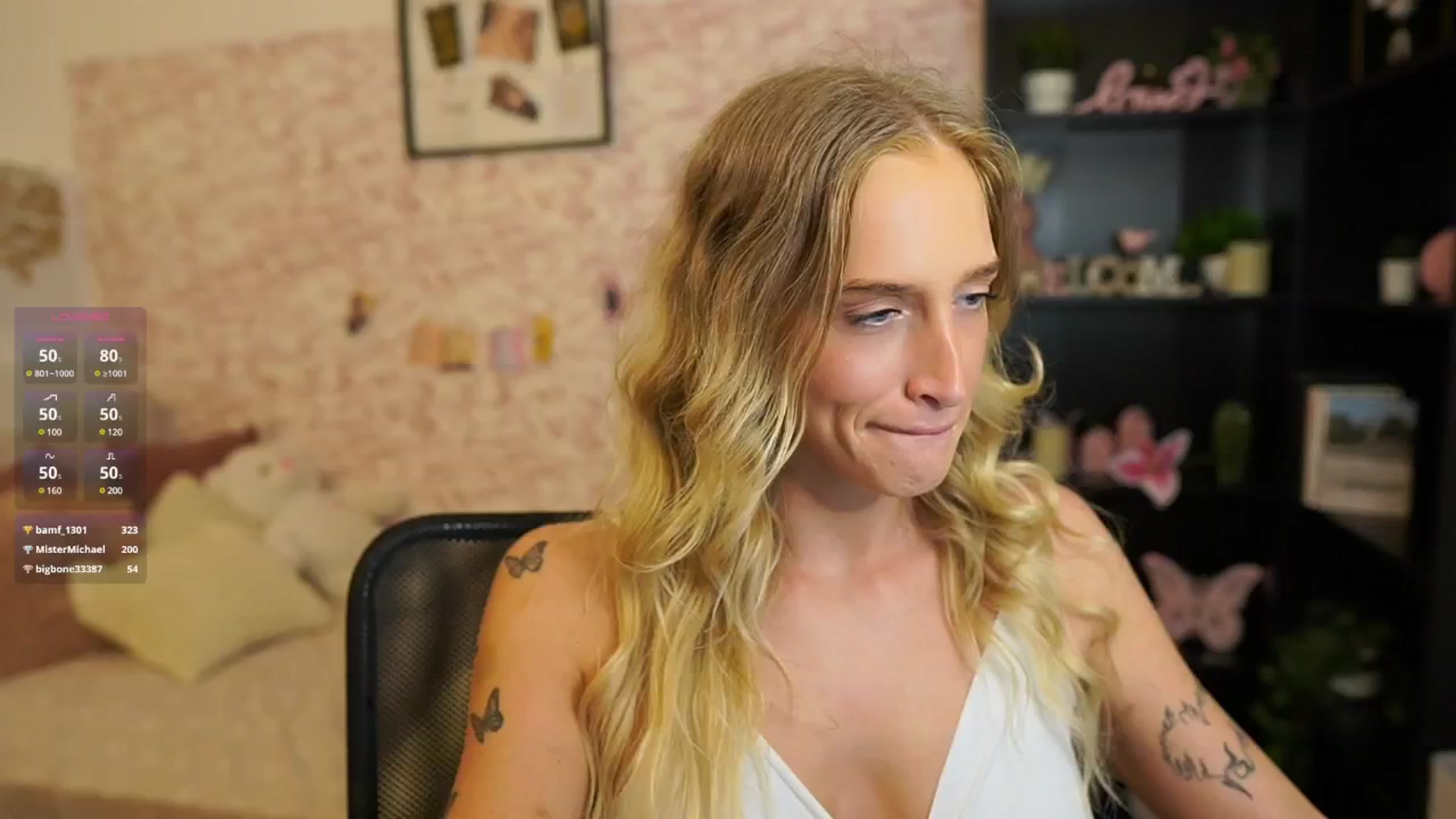 Gallery image thumbnail from NicoletteShea's myfreecams stream on, 06/02/2025, 16:10 image 10 of 20