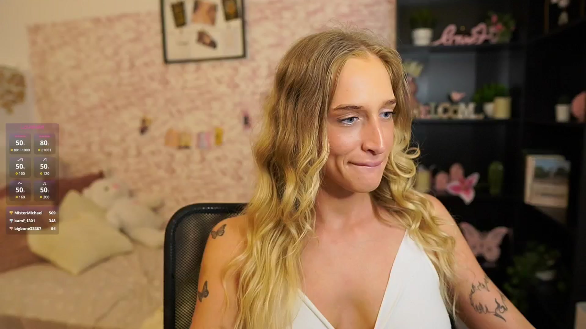 Gallery image thumbnail from NicoletteShea's myfreecams stream on, 06/02/2025, 16:10 image 12 of 20