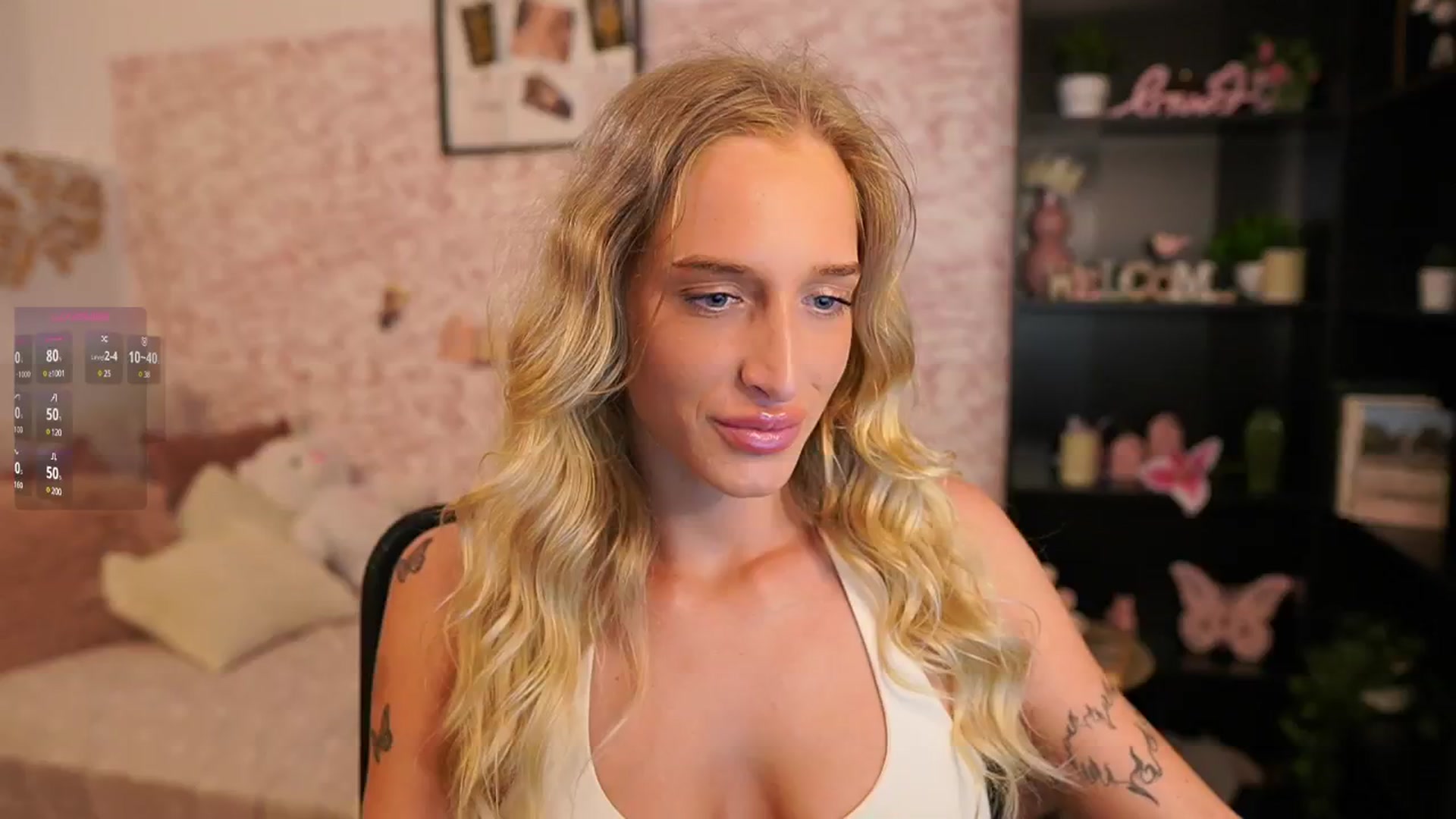 Gallery image thumbnail from NicoletteShea's myfreecams stream on, 06/03/2025, 13:49 image 3 of 20